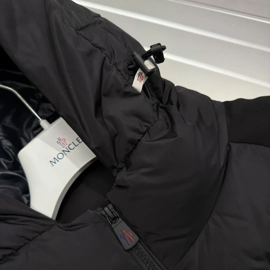 Men's Jackets And Down Jackets MONCLER 18380623