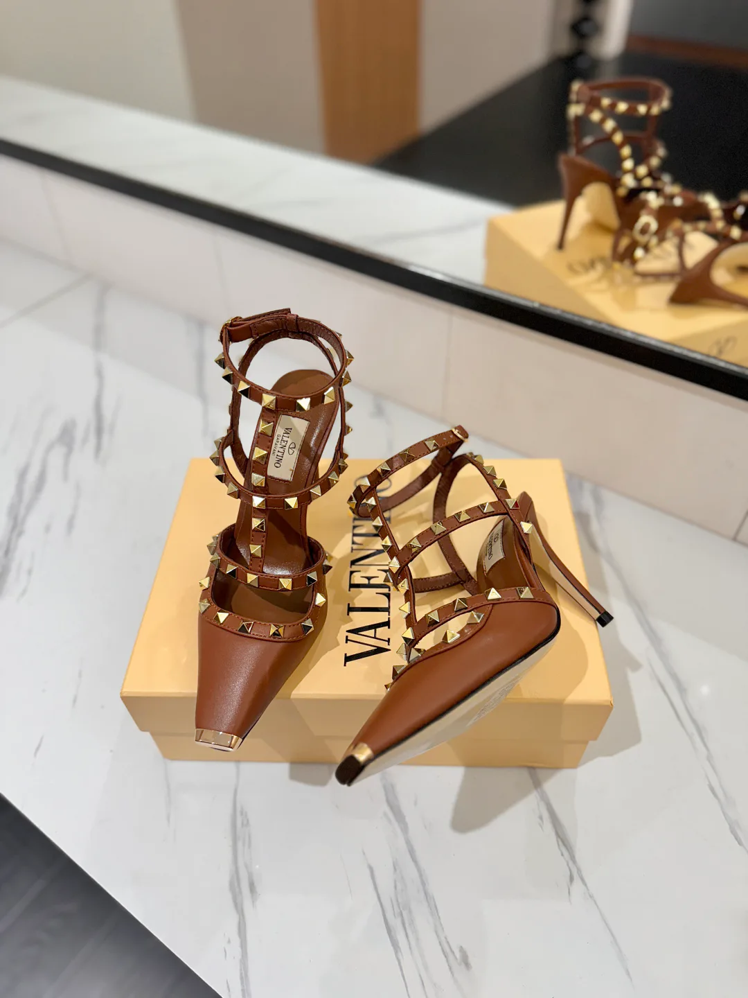 Women's Open-Toe Sandals VALENTINO 17366644