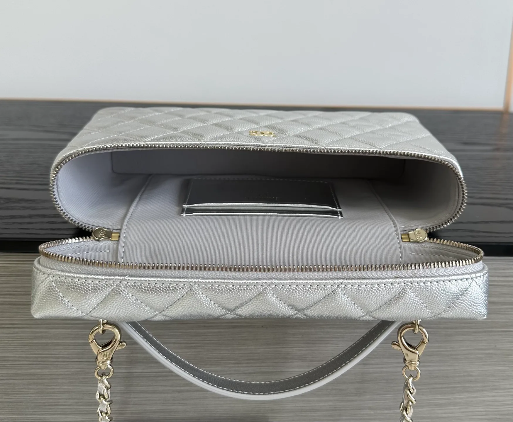 Women's Classic Handbags CHANEL 18186203