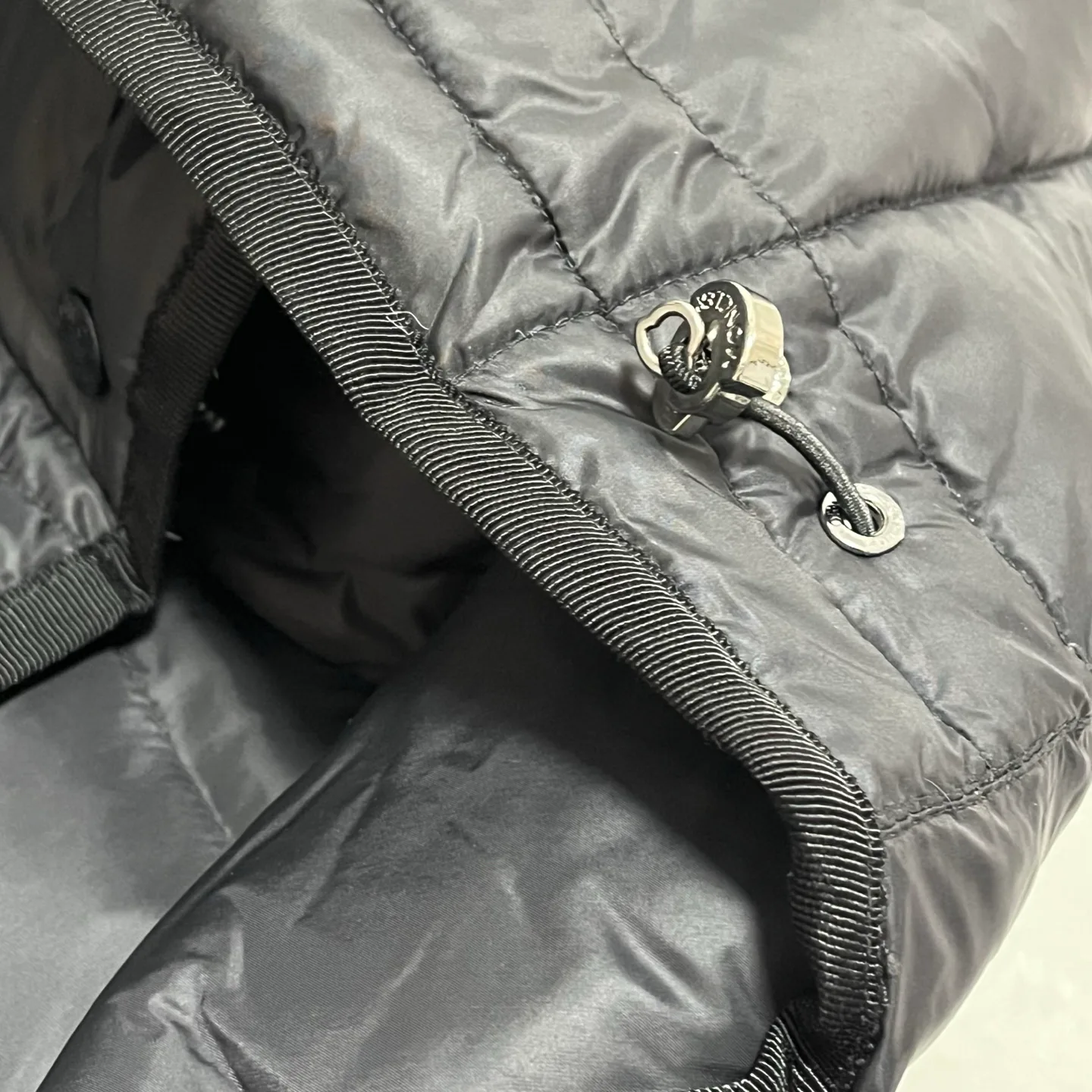 Women's Jackets And Down Jackets MONCLER 17913969