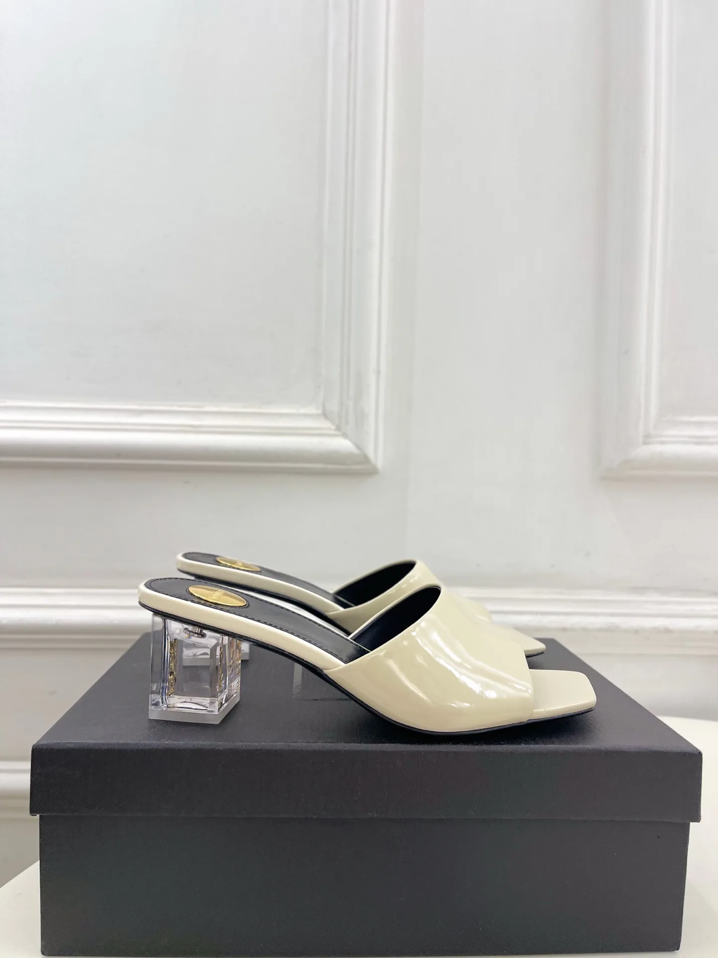 Women's Mules And Clogs SAINT LAURENT 17506905