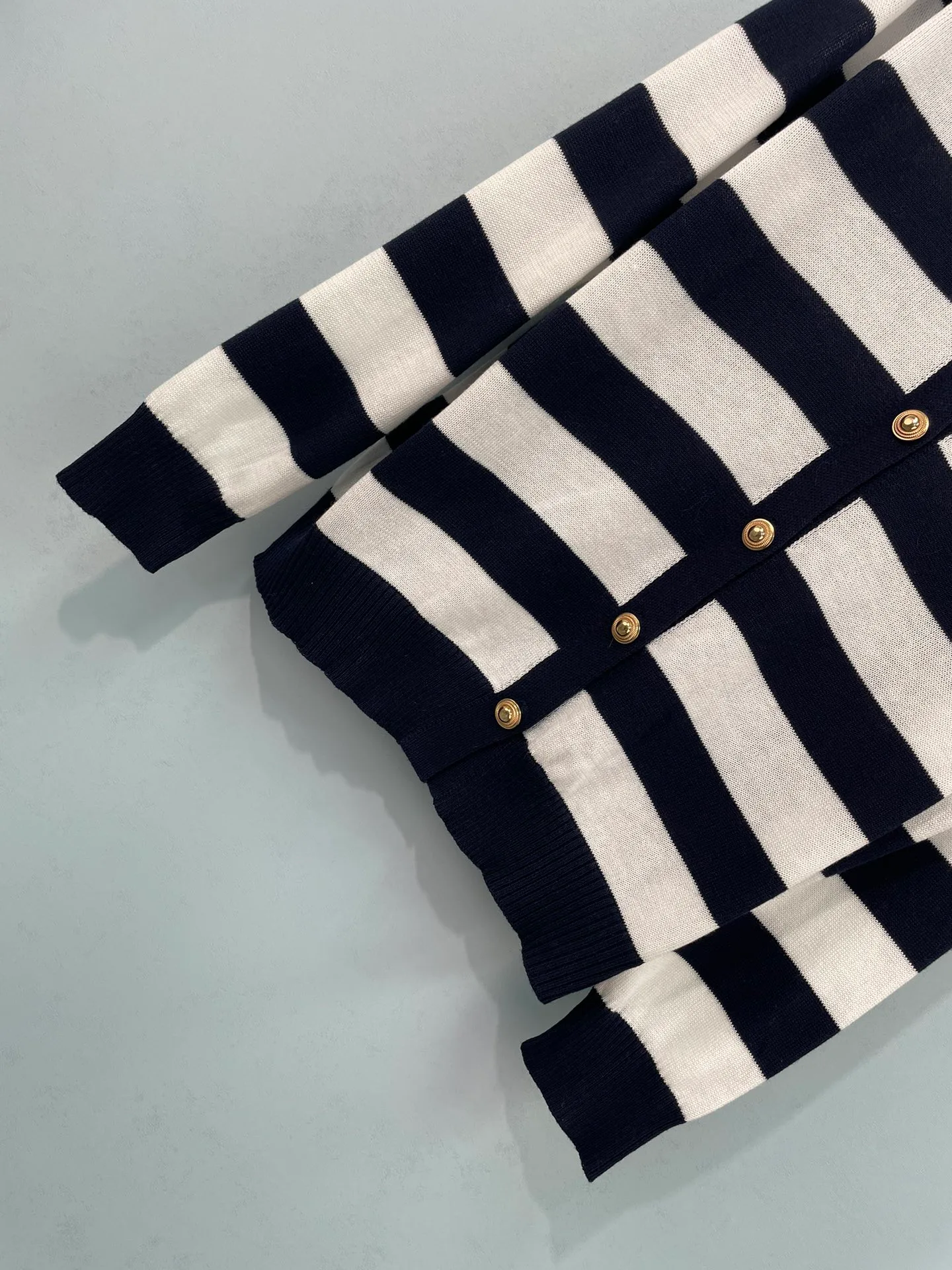 Women's Jumpers And Sweaters CHANEL 18151912