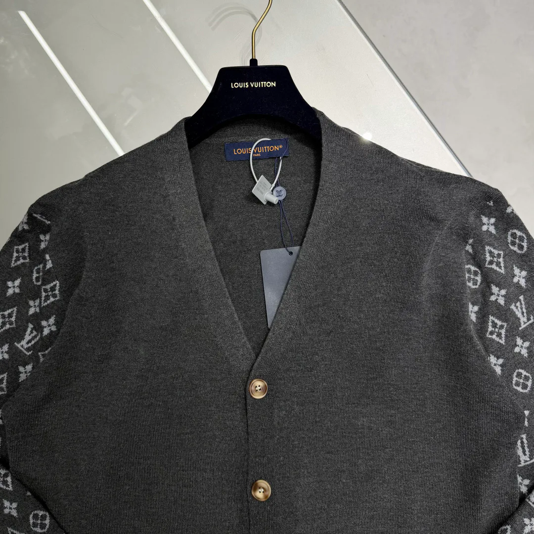 Men's Jumpers And Sweaters LOUIS VUITTON 17761943