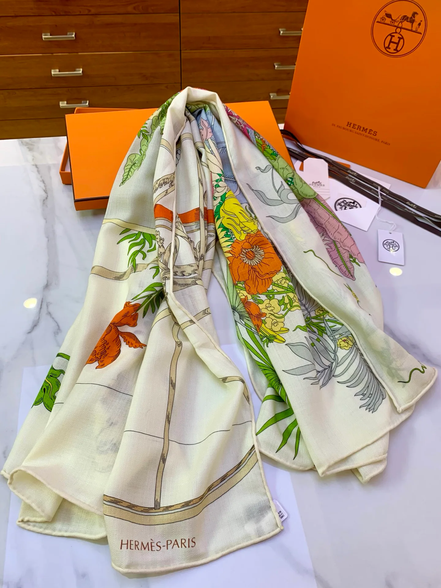 Silk Scarves HERMES 18040233