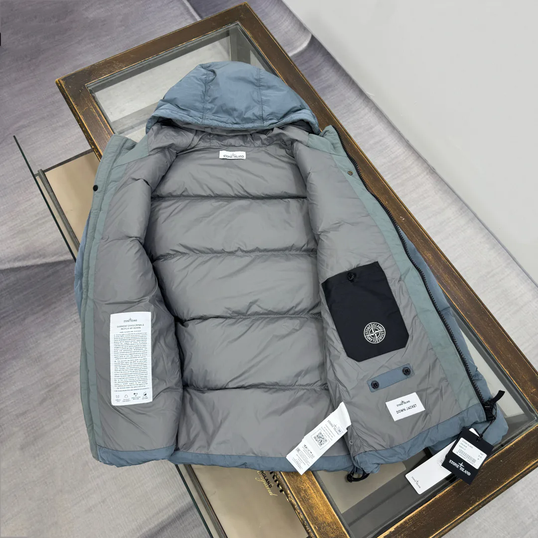 Men's Jackets And Down Jackets STONE ISLAND 18002089