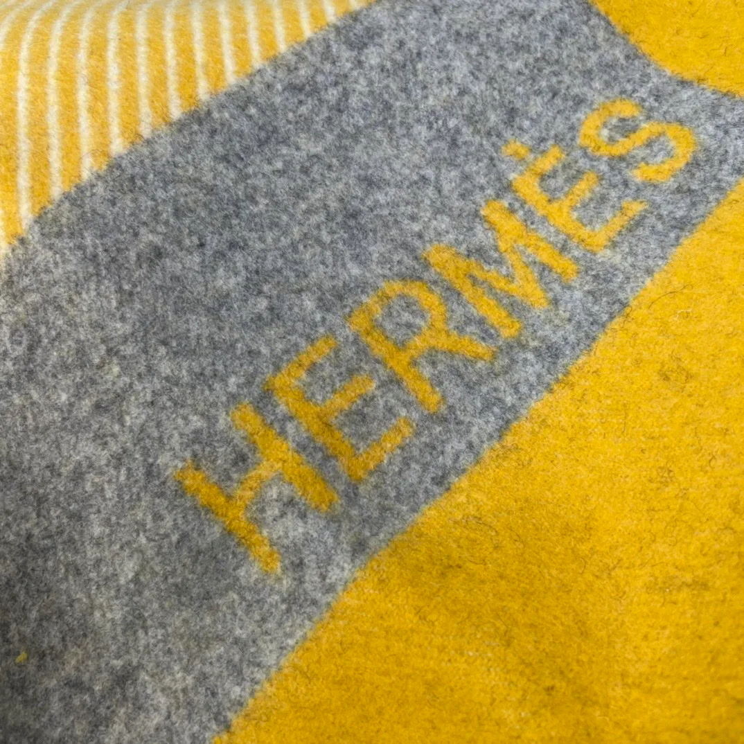 Textiles HERMES 17992447