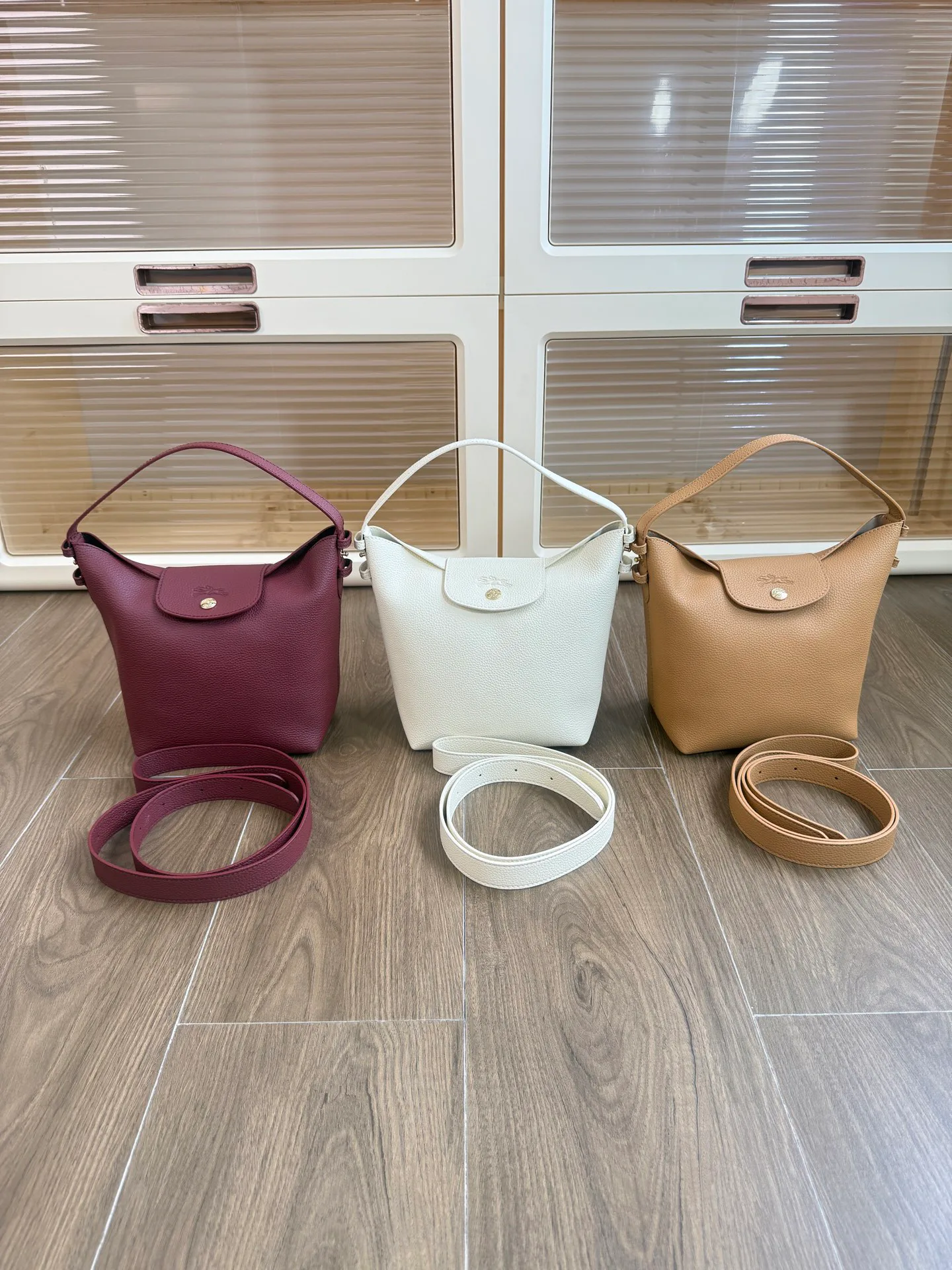 Women's Classic Handbags LONGCHAMP 18365008