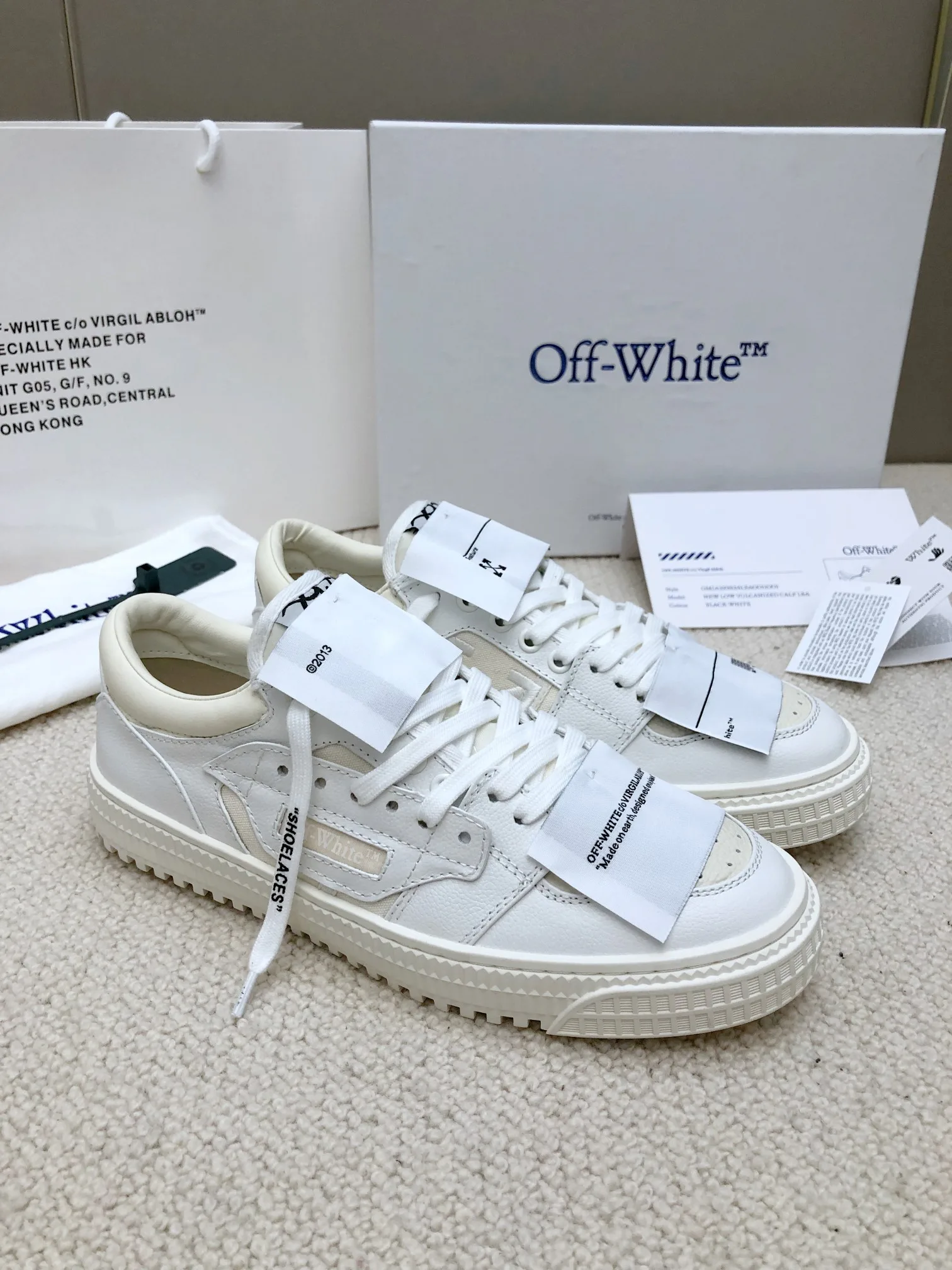 Women's Sneakers OFF-WHITE 18158683