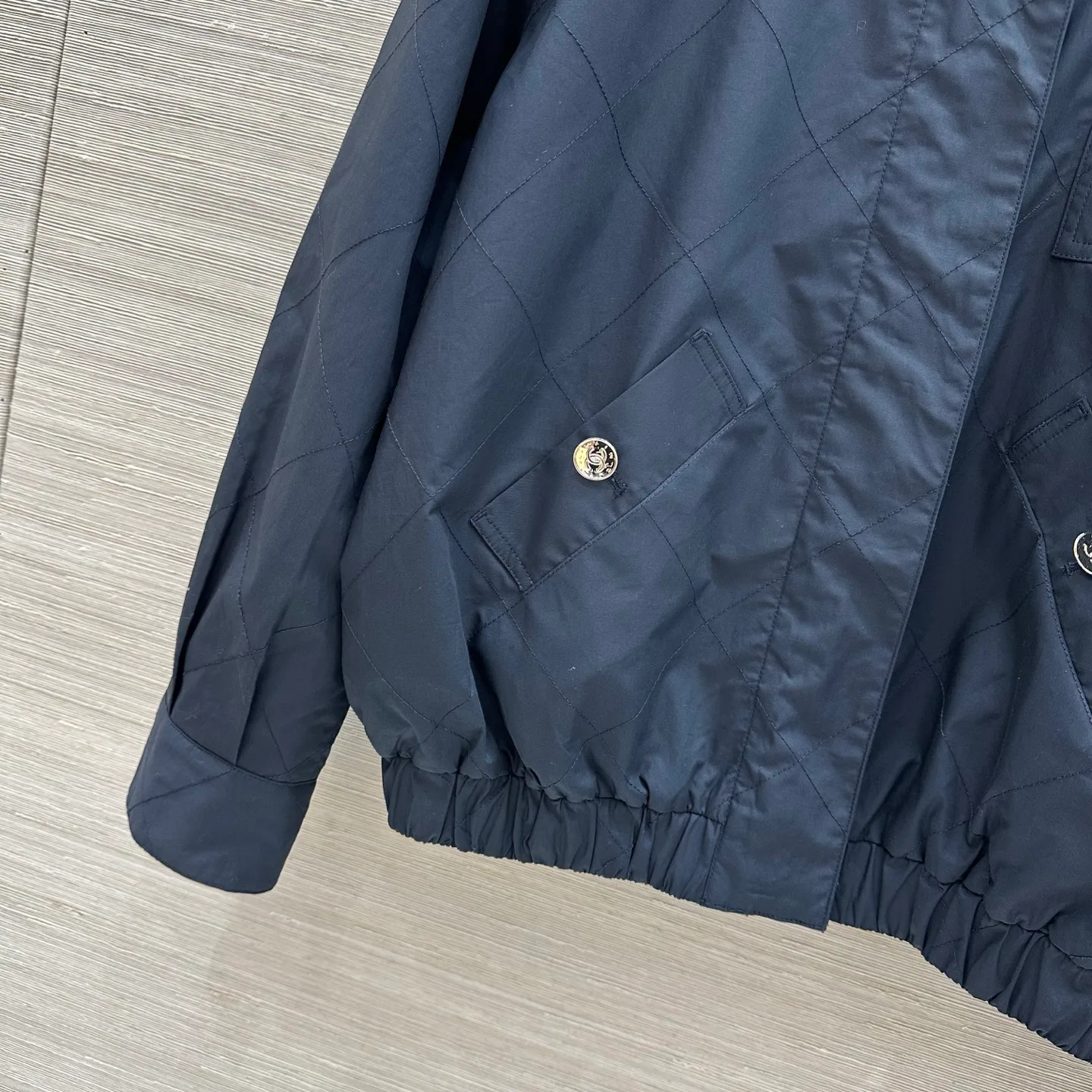 Women's Jackets And Down Jackets CHANEL 18113650