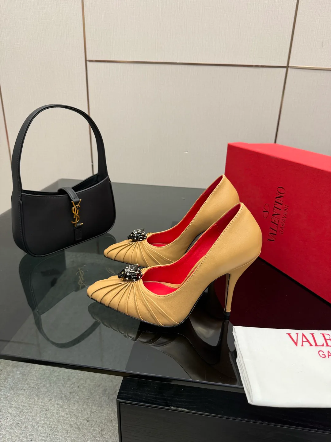 Women's Heels VALENTINO 17467429