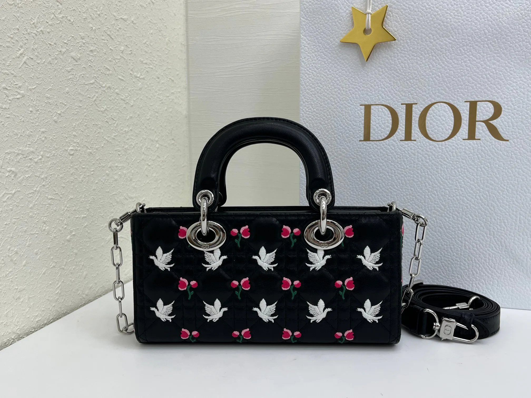 Women's Classic Handbags CHRISTIAN DIOR 17407058