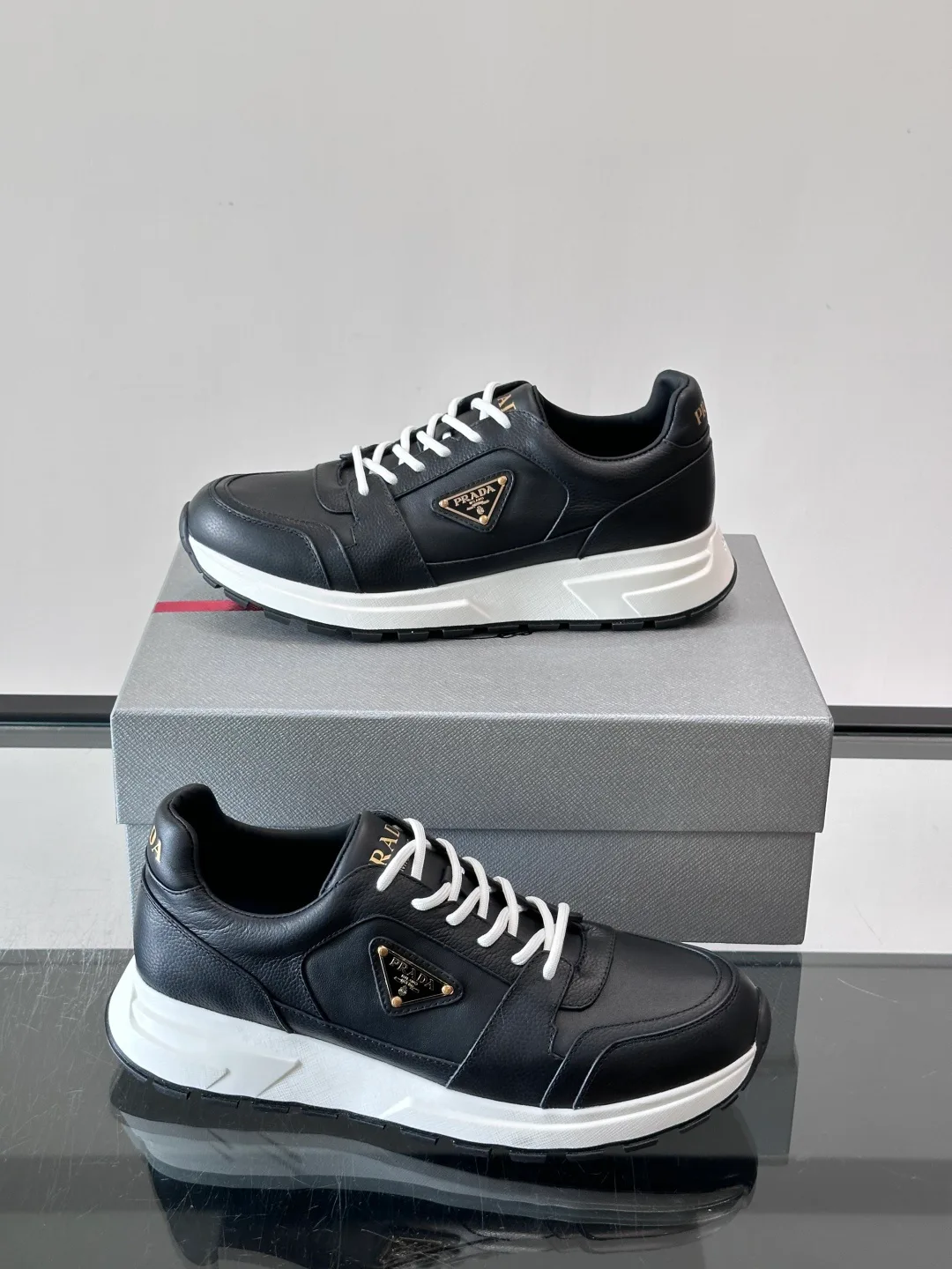 Men's Sneakers PRADA 18102659