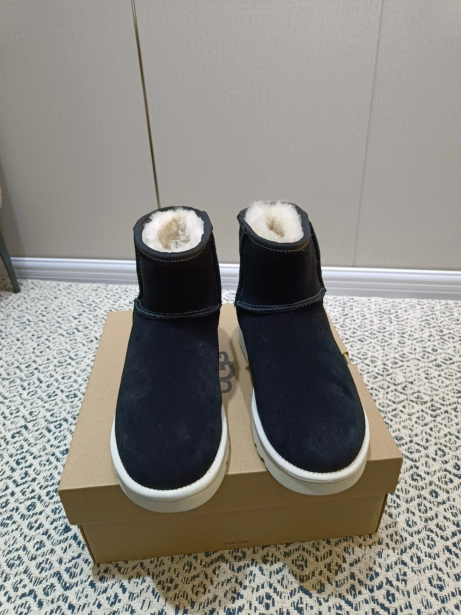 Women's Ugg Boots UGG 17997436