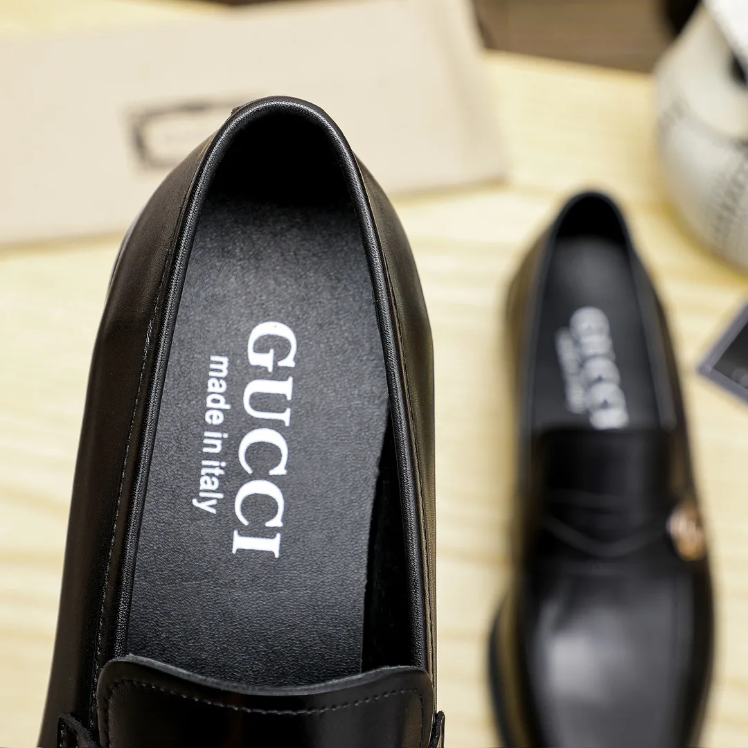 Men's Loafers And Dress Shoes GUCCI 17569201