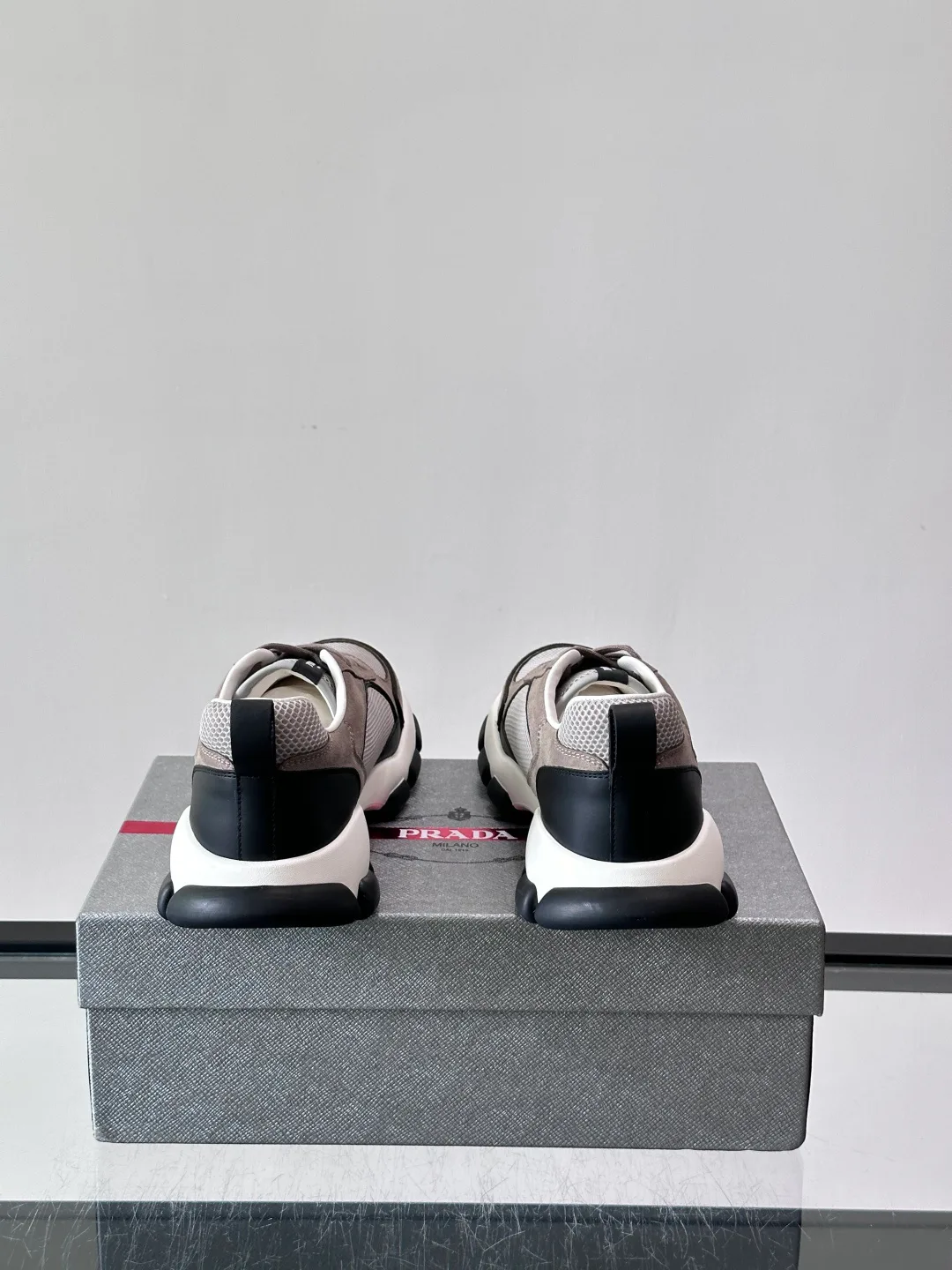 Men's Sneakers PRADA 18102767
