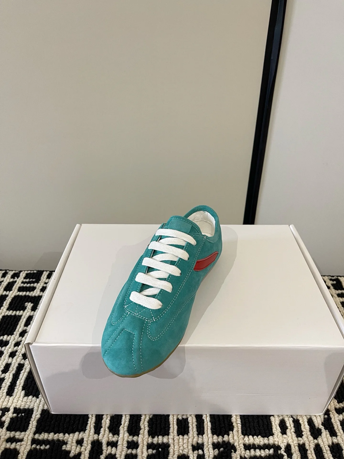 Women's Sneakers ALEXANDER MCQUEEN 18386245