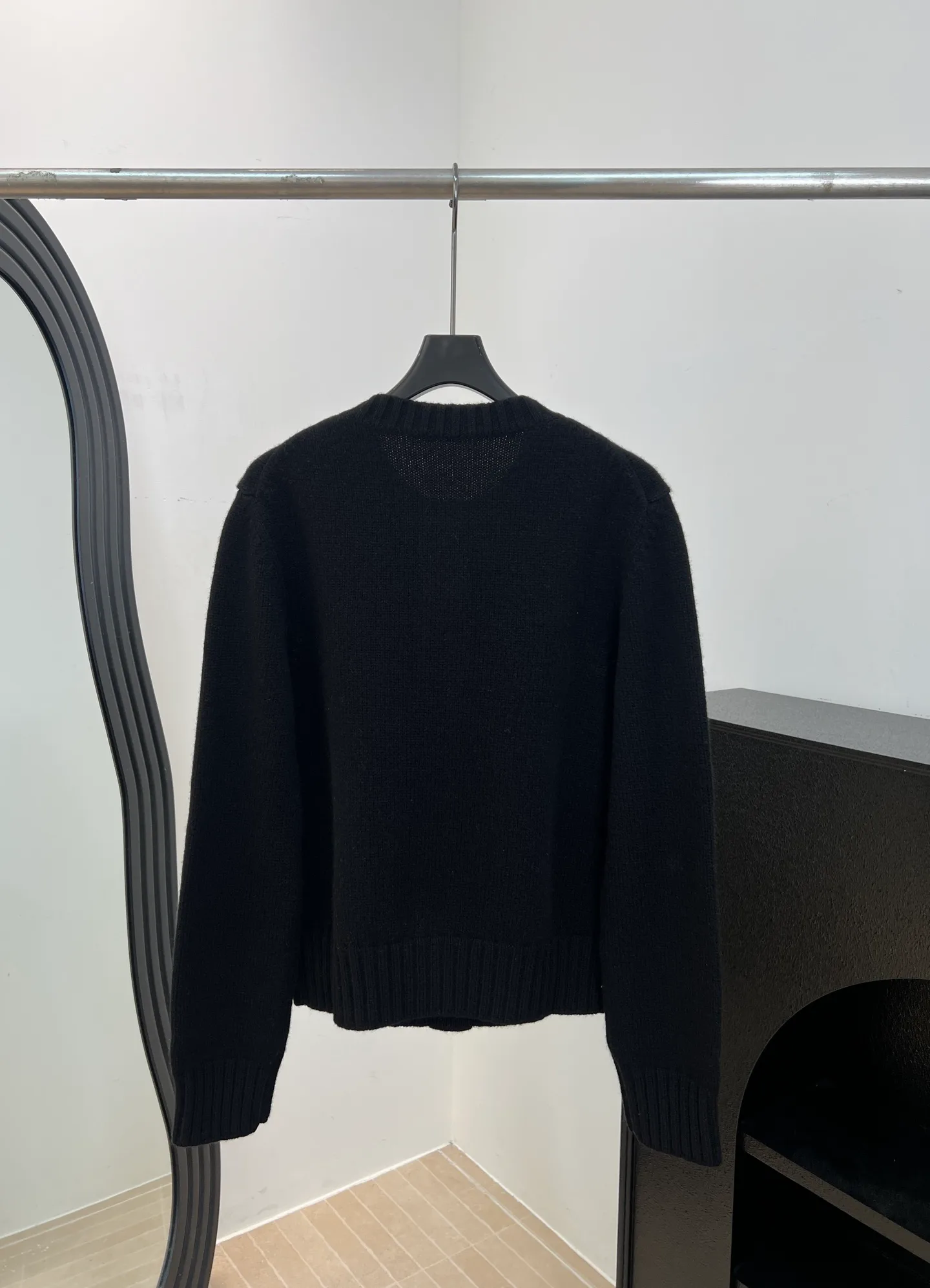 Women's Jumpers And Sweaters CHANEL 17301937
