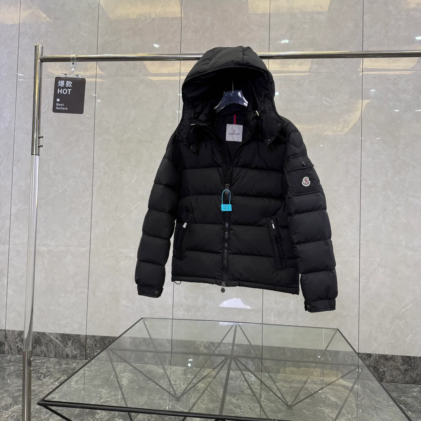 Куртки И Пуховики Мужские Moncler 18614974