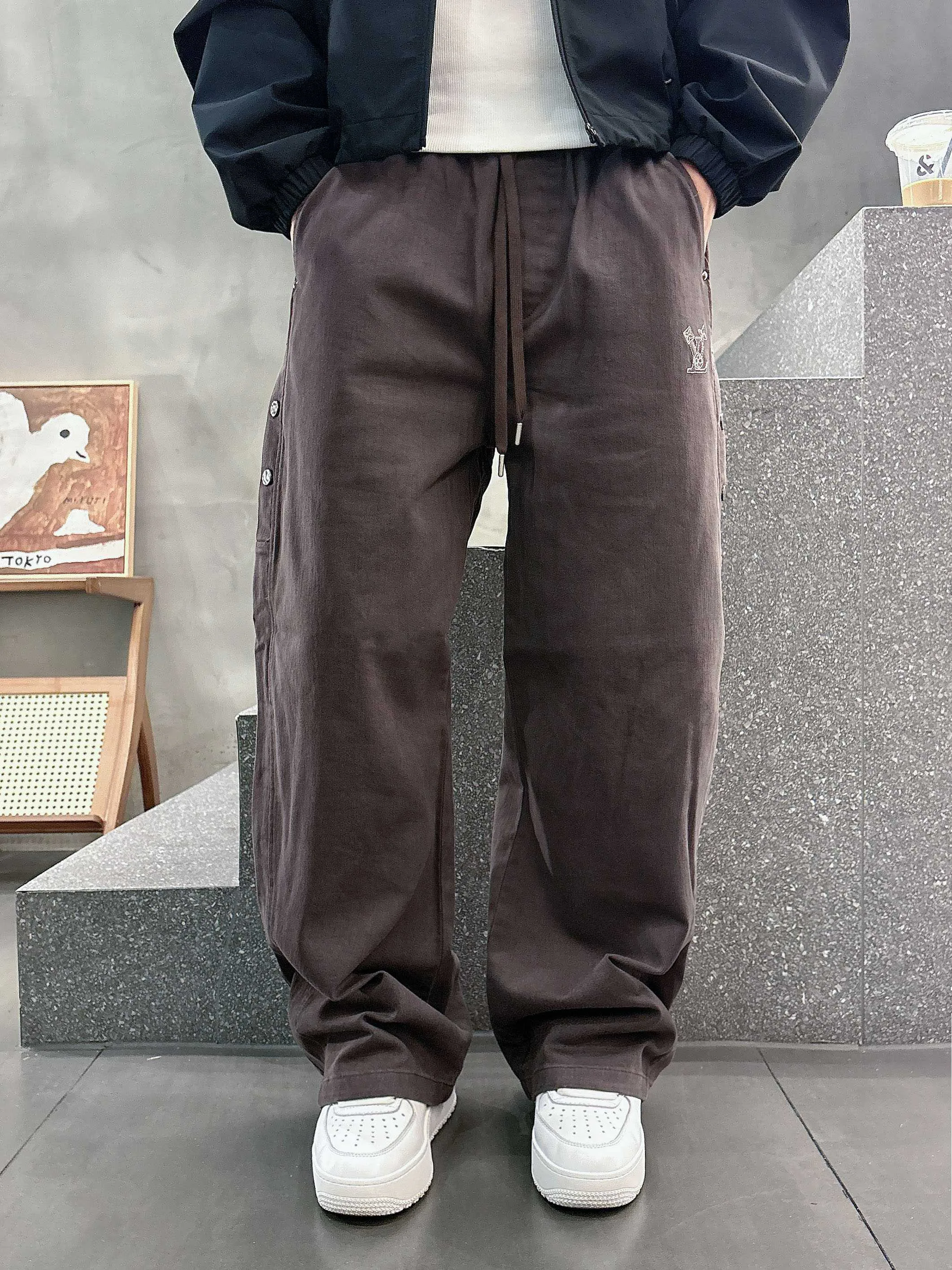 Men's Trousers LOUIS VUITTON 18368714