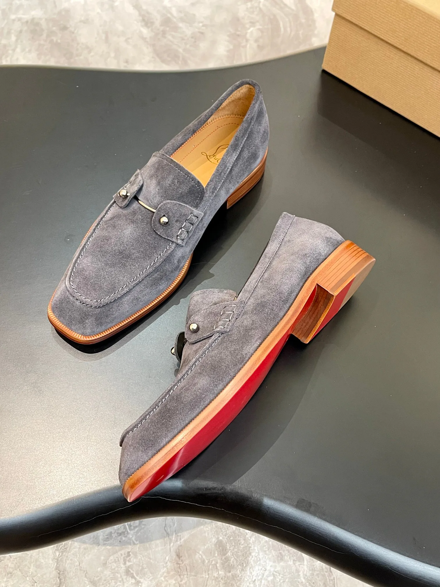 Men's Loafers And Dress Shoes CHRISTIAN LOUBOUTIN 18119146
