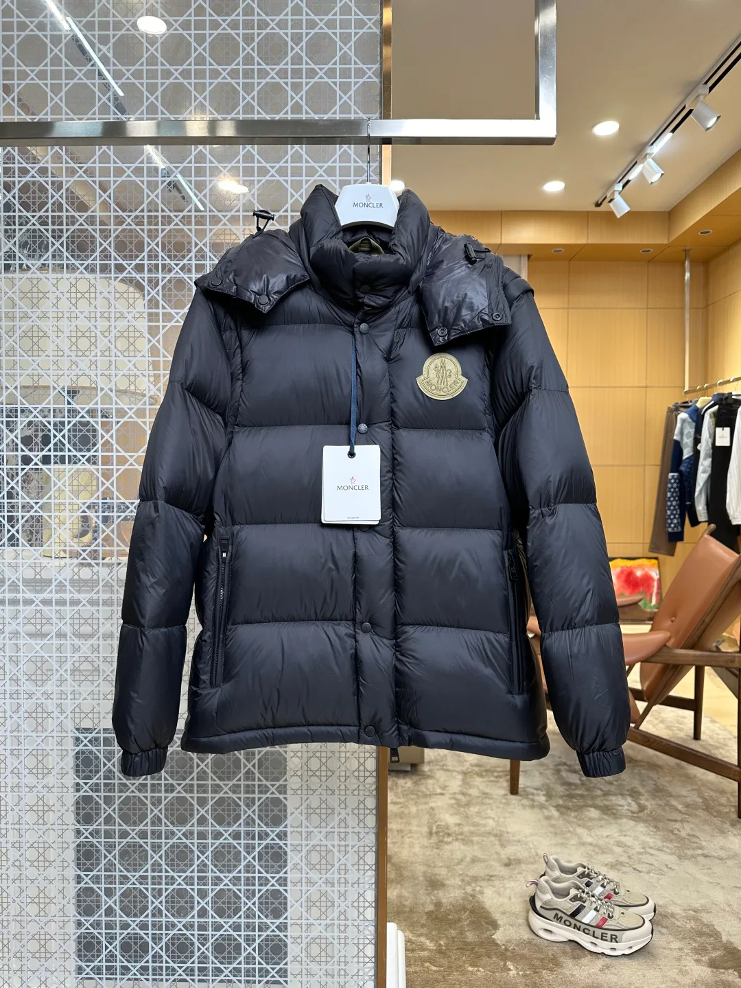 Men's Jackets And Down Jackets MONCLER 18260869