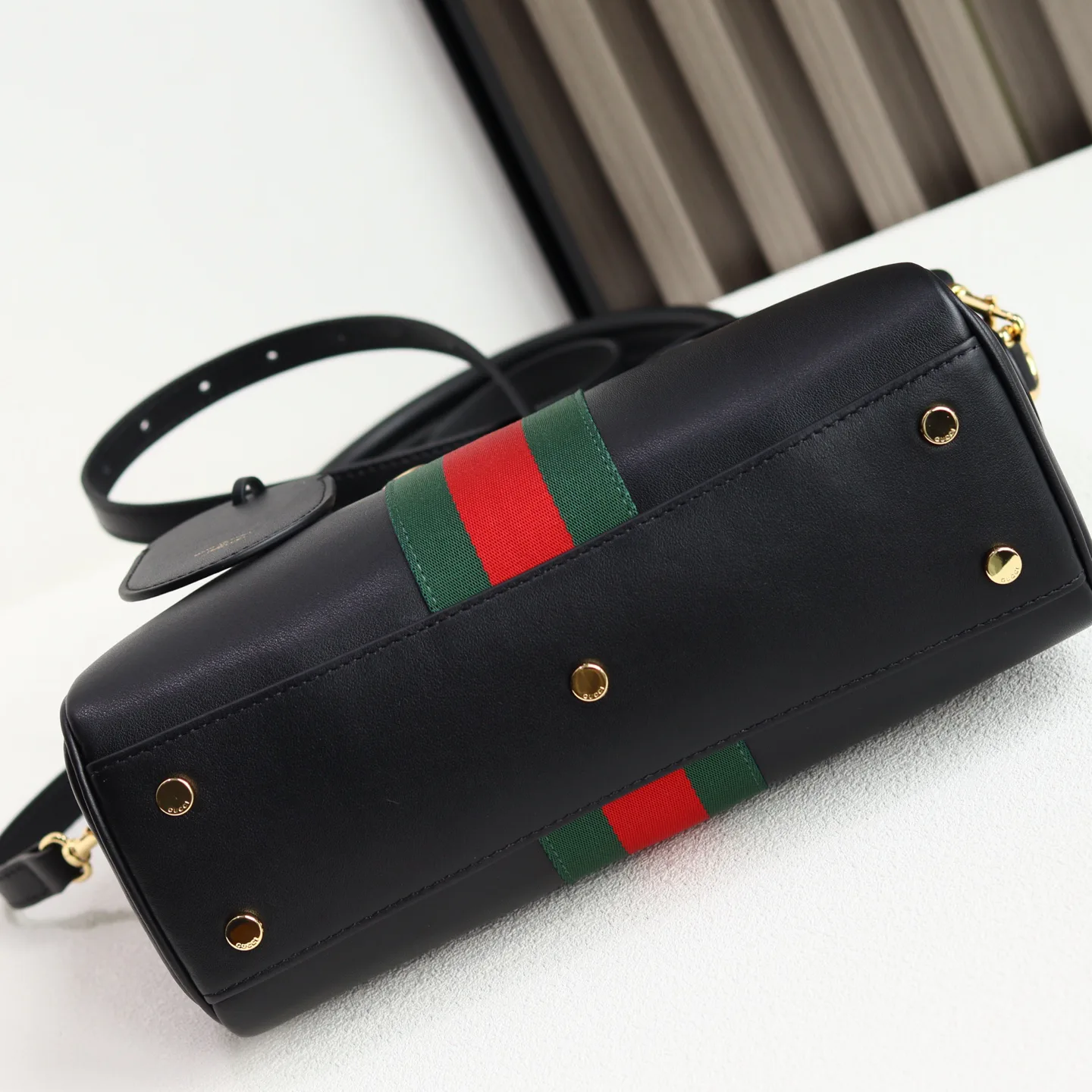 Классические Сумки Женские Gucci 18614484