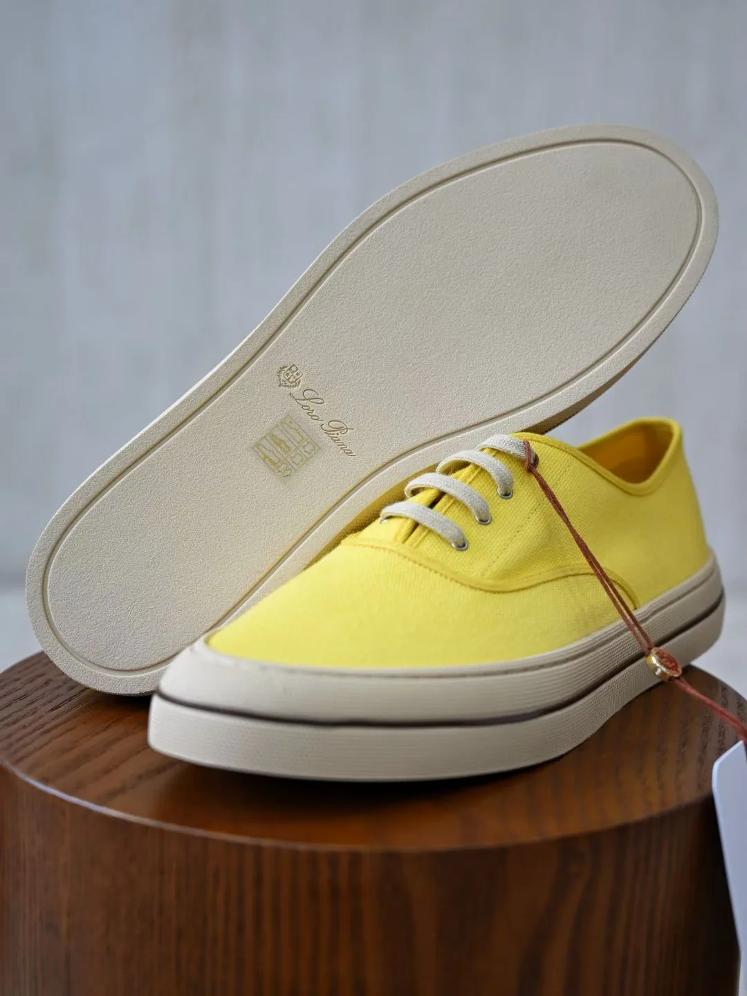 Men's Sneakers LORO PIANA 18382721