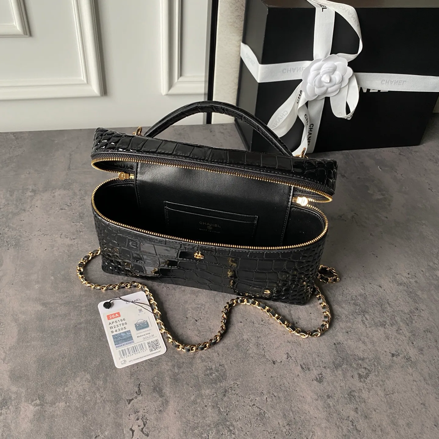 Women's Classic Handbags CHANEL 18005050