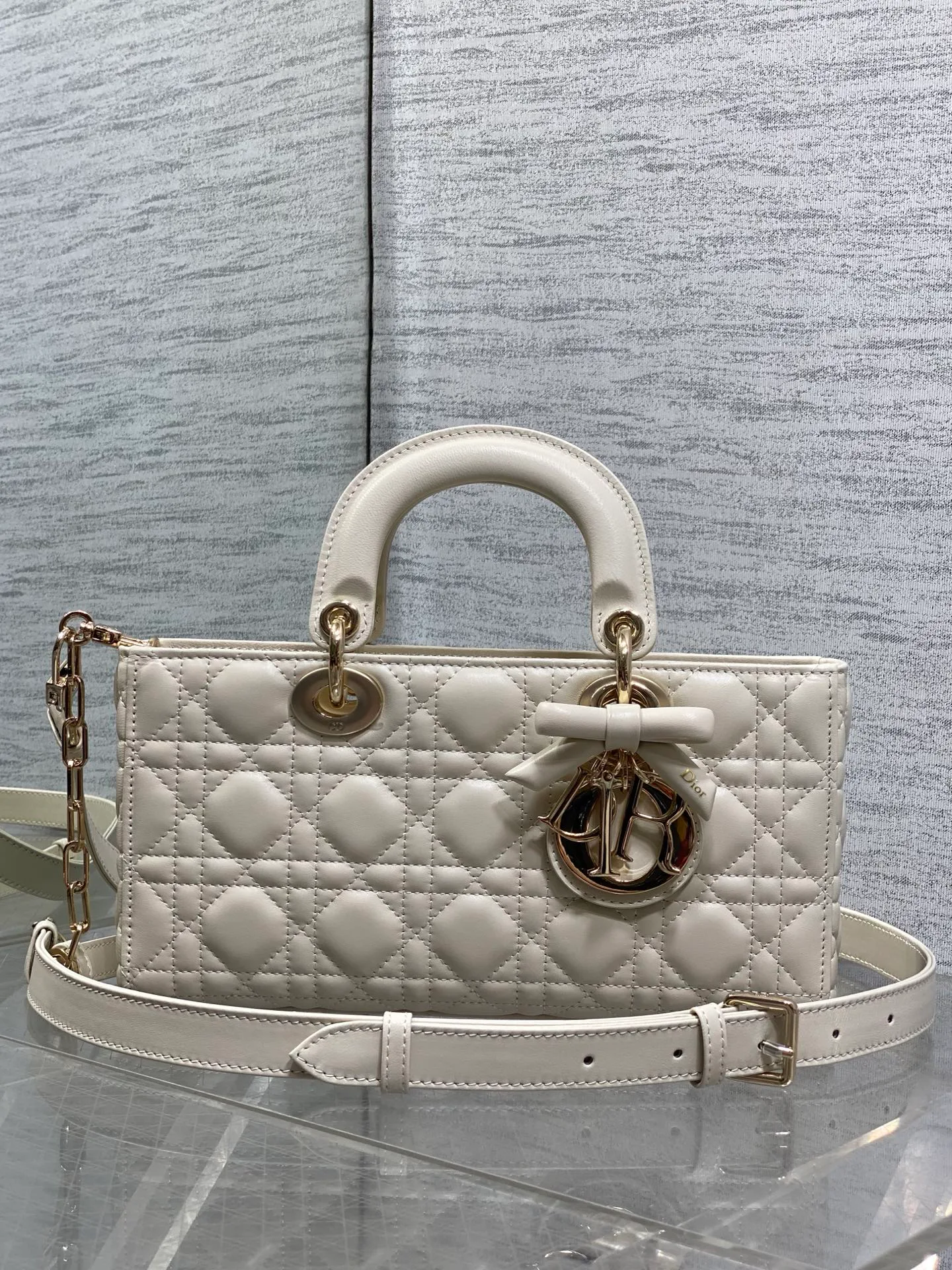Women's Classic Handbags CHRISTIAN DIOR 18070567