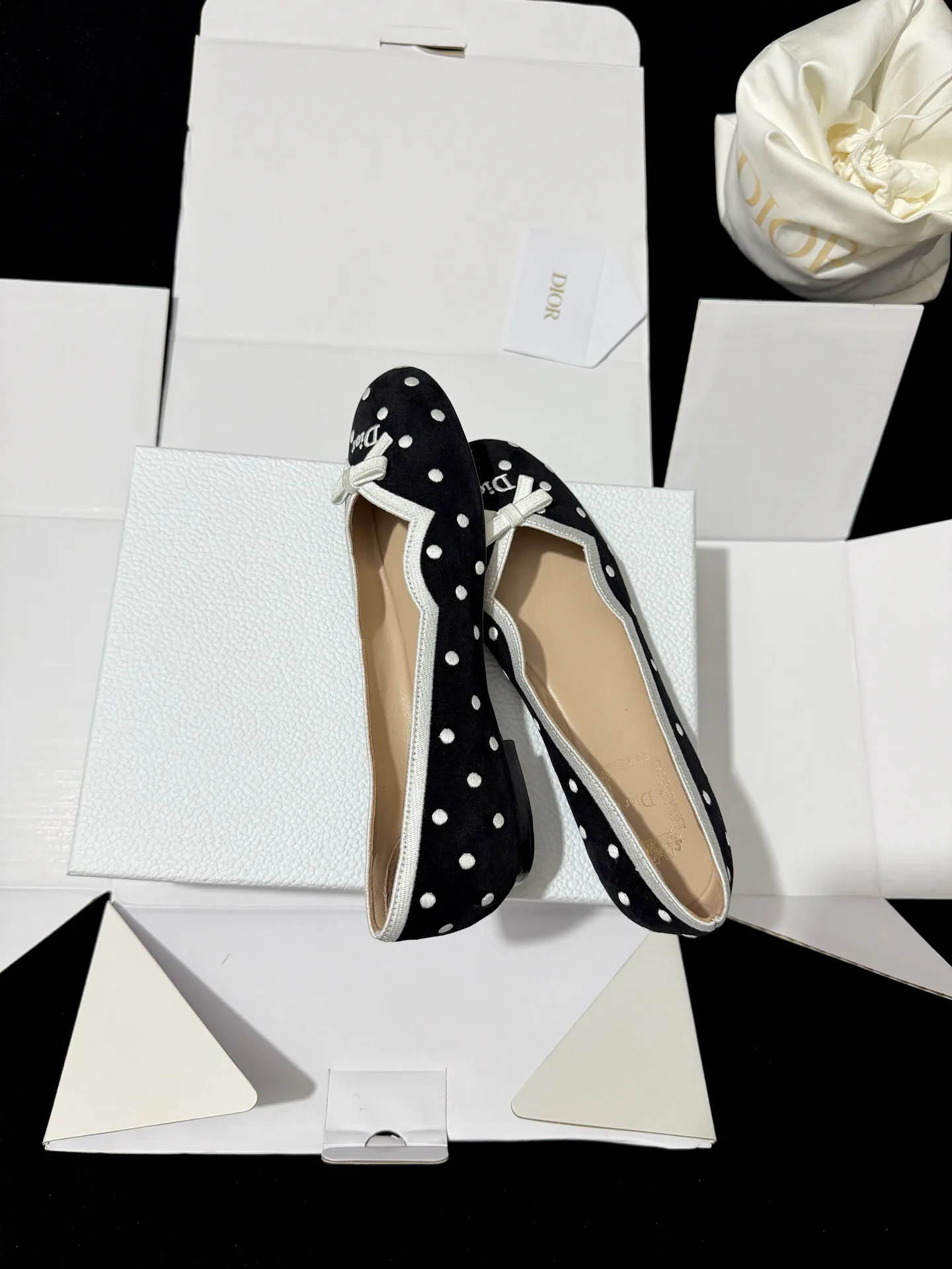 Women's Ballet Flats CHRISTIAN DIOR 18110176