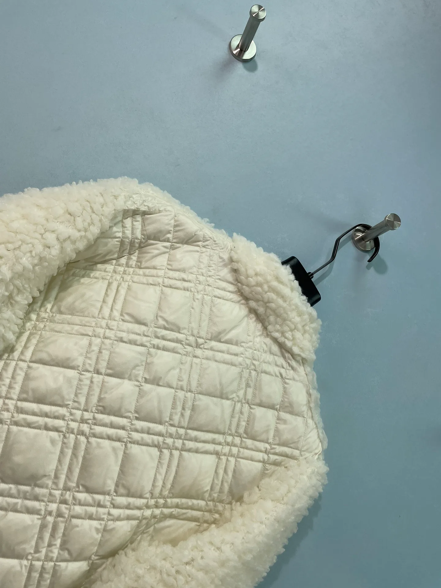 Women's Jackets And Down Jackets MONCLER 18308534