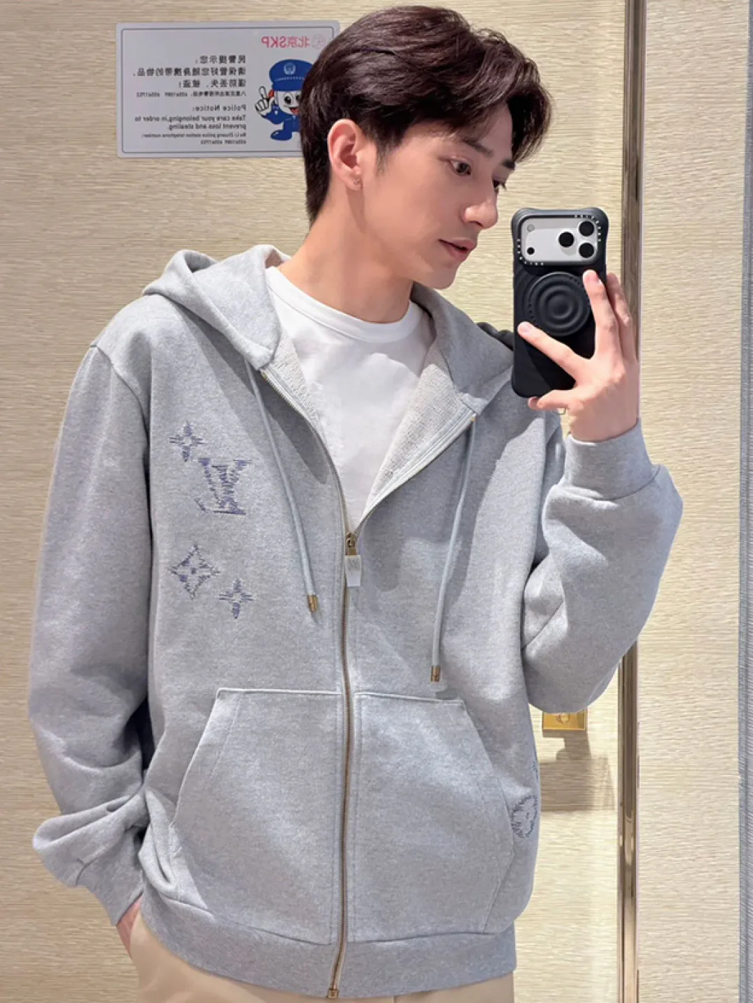 Men's Sweatshirts And Hoodies LOUIS VUITTON 16949388