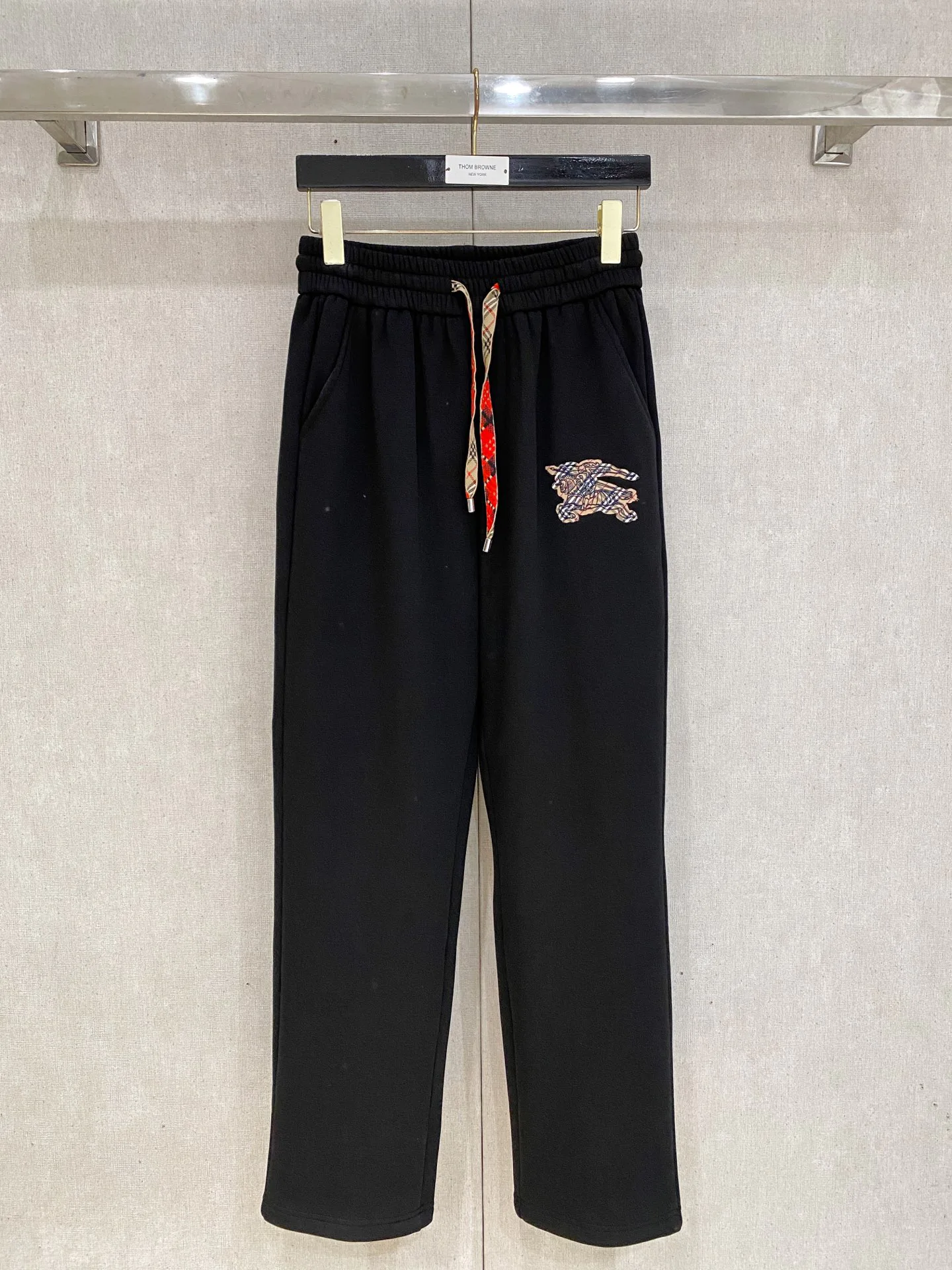 Men's Trousers BURBERRY 18246755