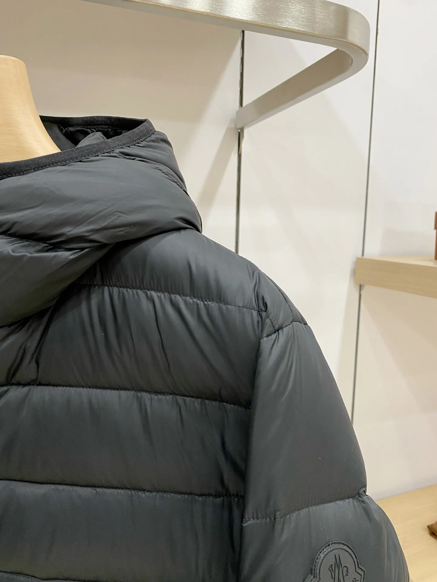Куртки И Пуховики Мужские Moncler 18596290