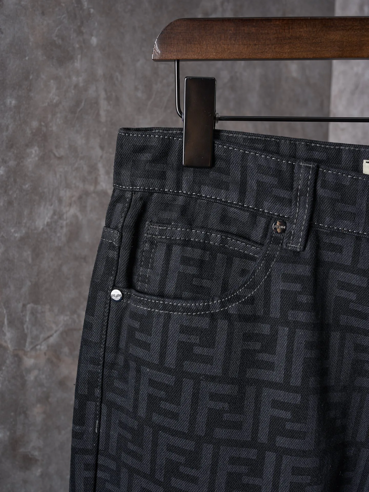 Men's Jeans FENDI 18179291