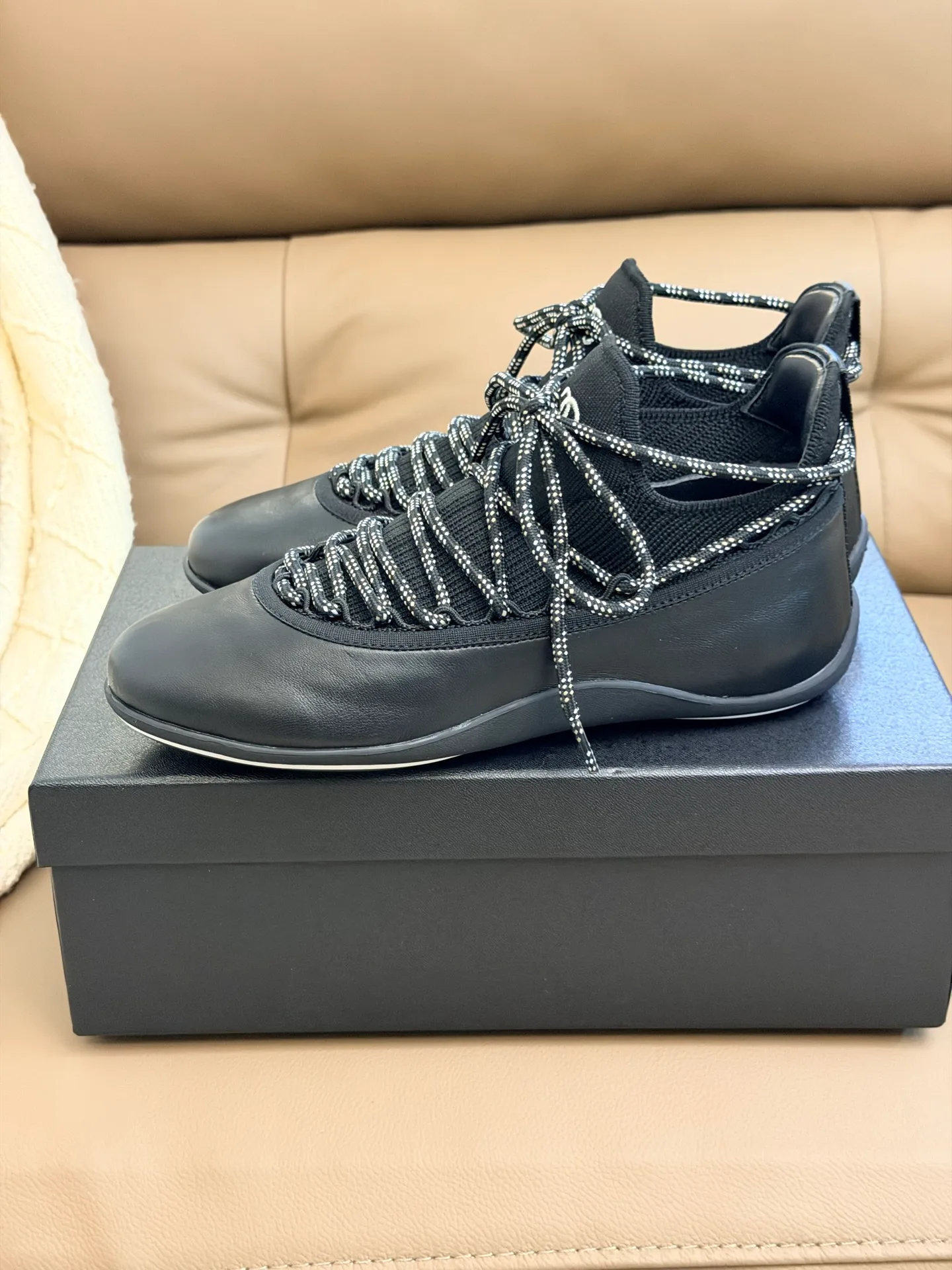 Women's Sneakers CHANEL 17510618
