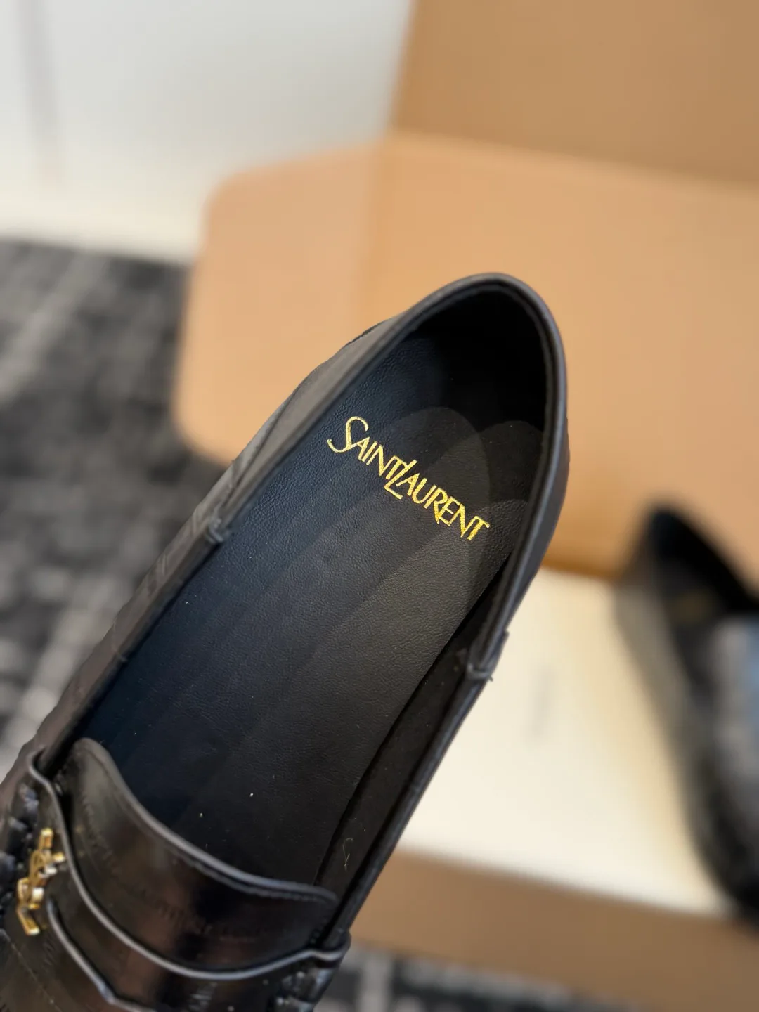 Women's Loafers And Moccasins SAINT LAURENT 18164533