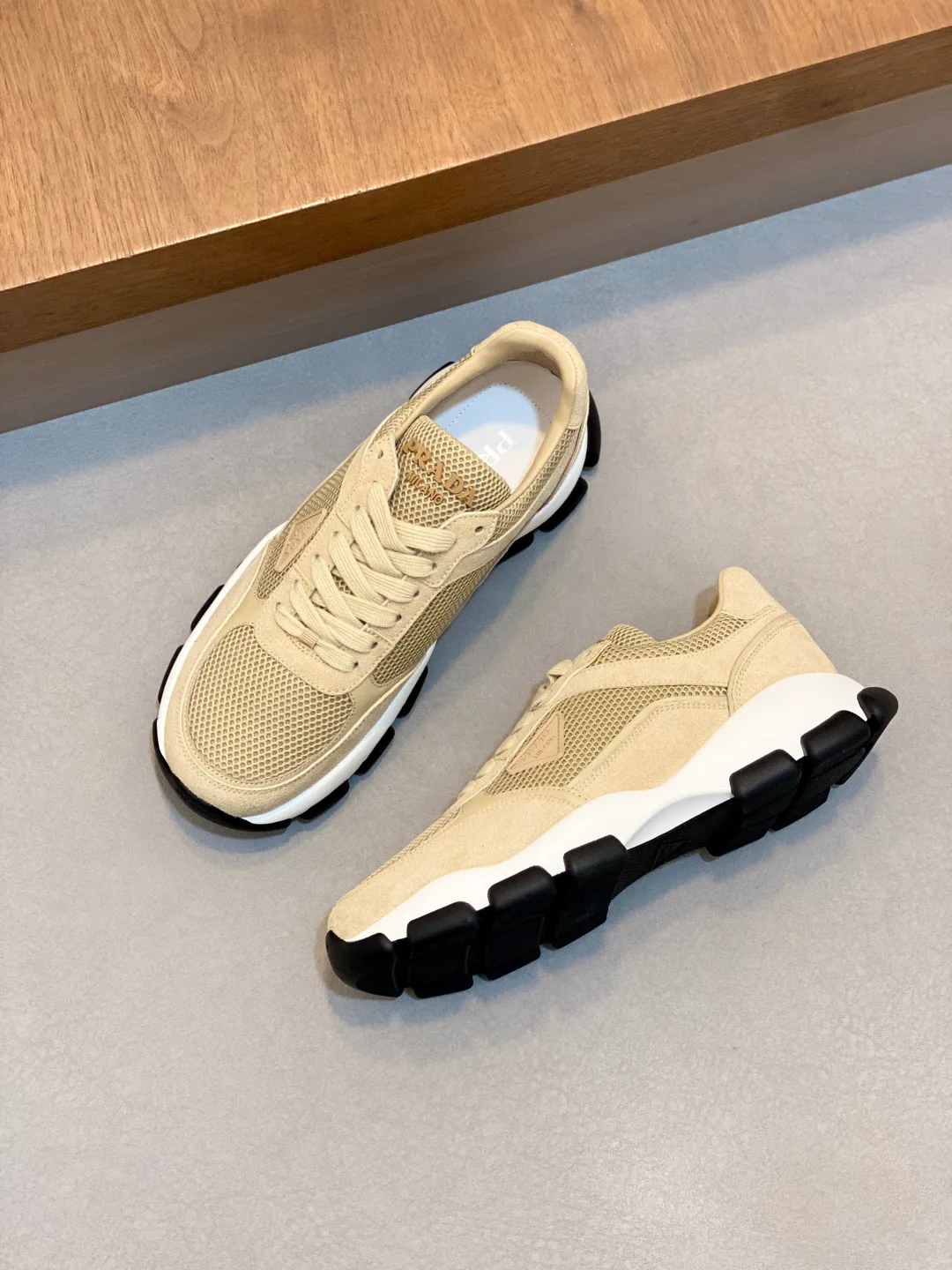 Men's Sneakers PRADA 18274611