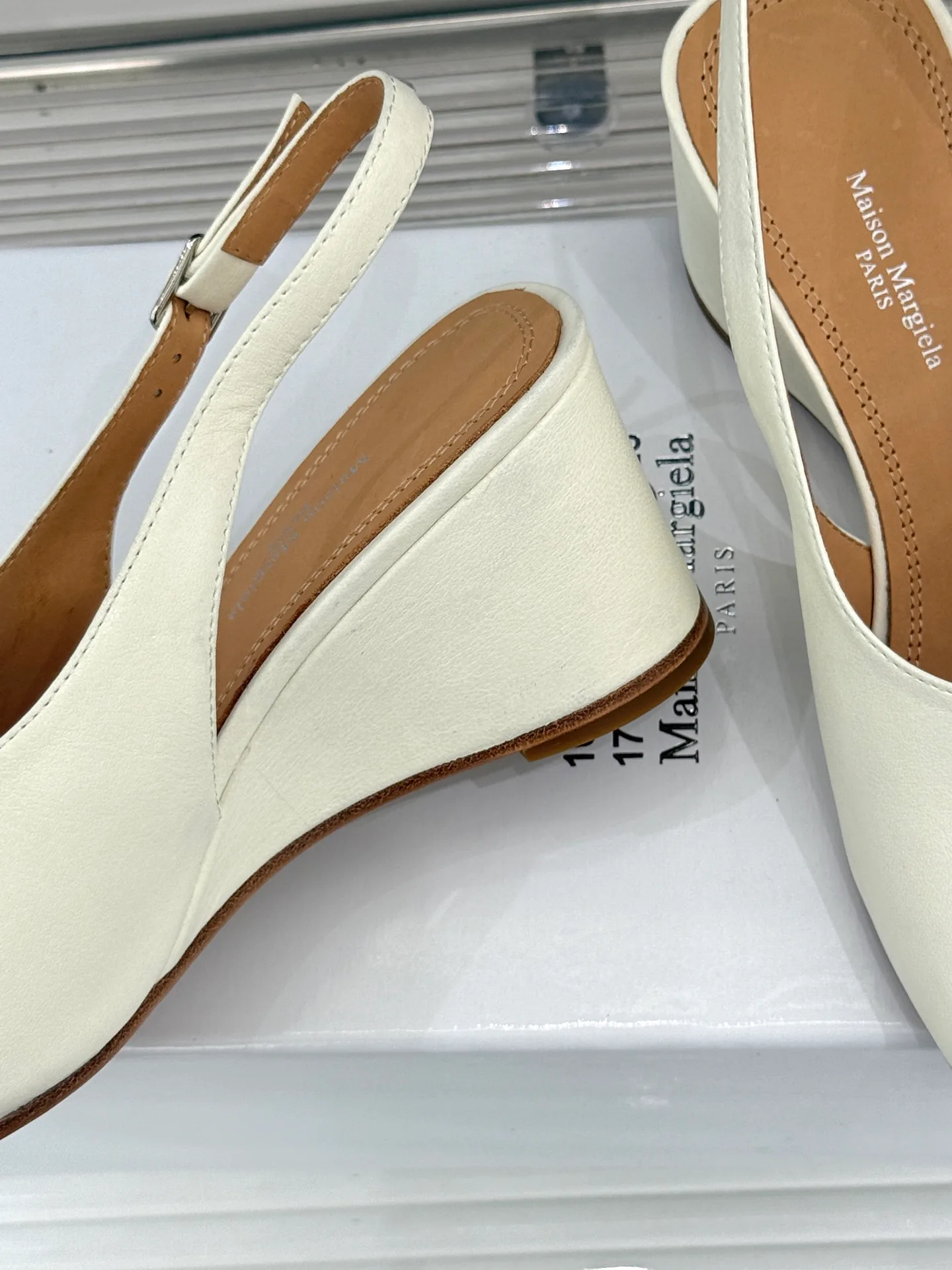 Women's Open-Toe Sandals MAISON MARGIELA 17646514