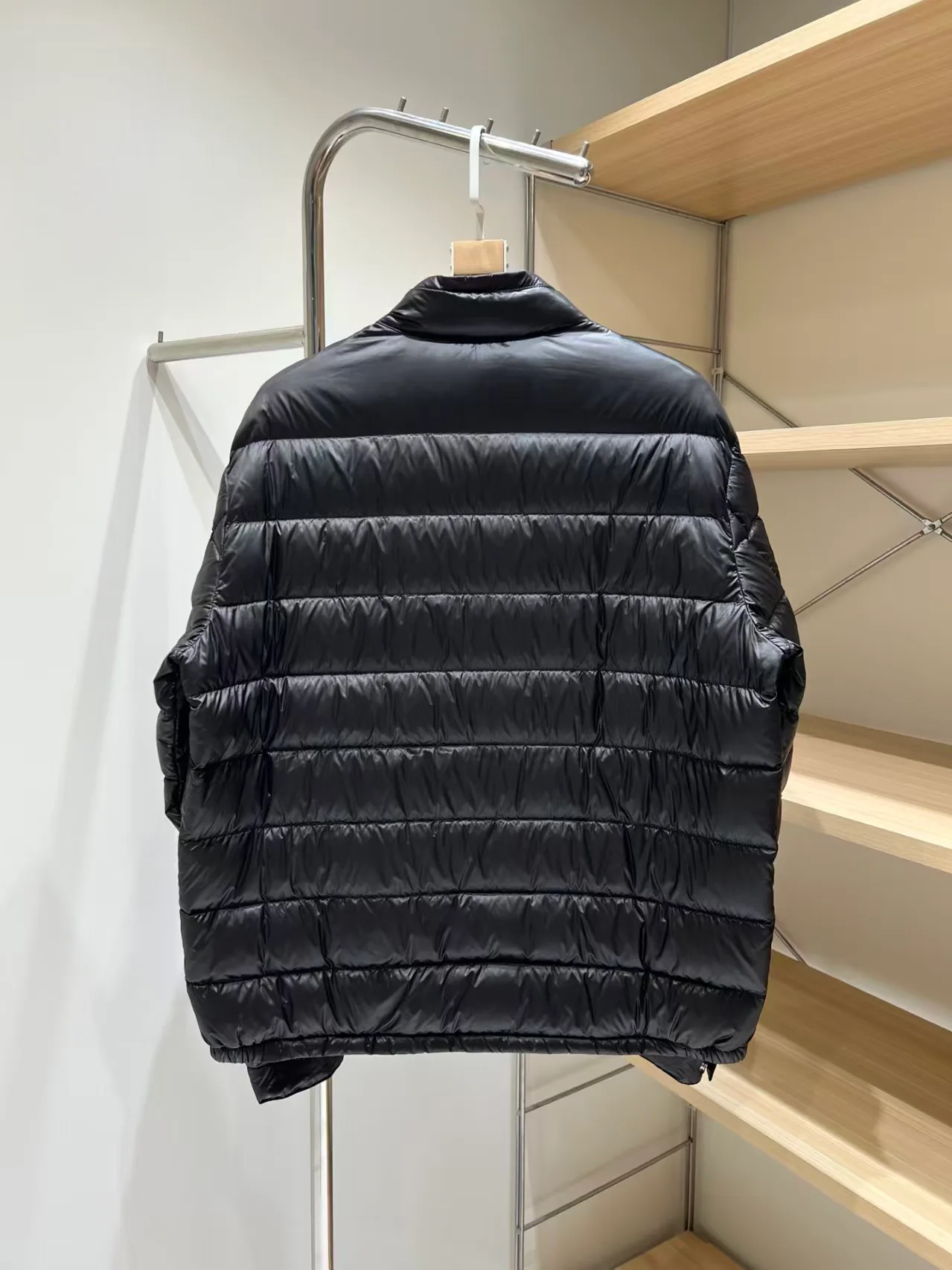 Women's Jackets And Down Jackets MONCLER 18131407