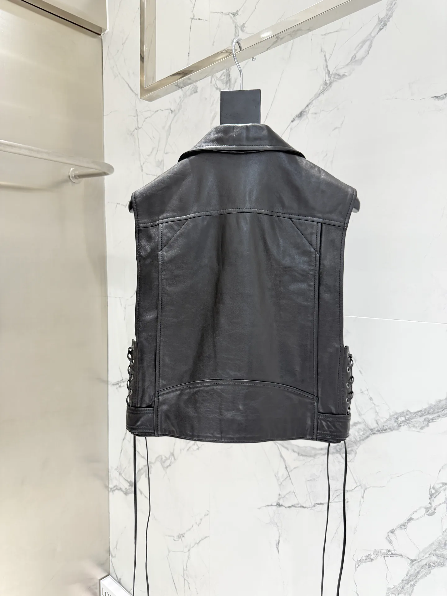 Women's Leather Jackets And Sheepskin Coats SAINT LAURENT 18151051