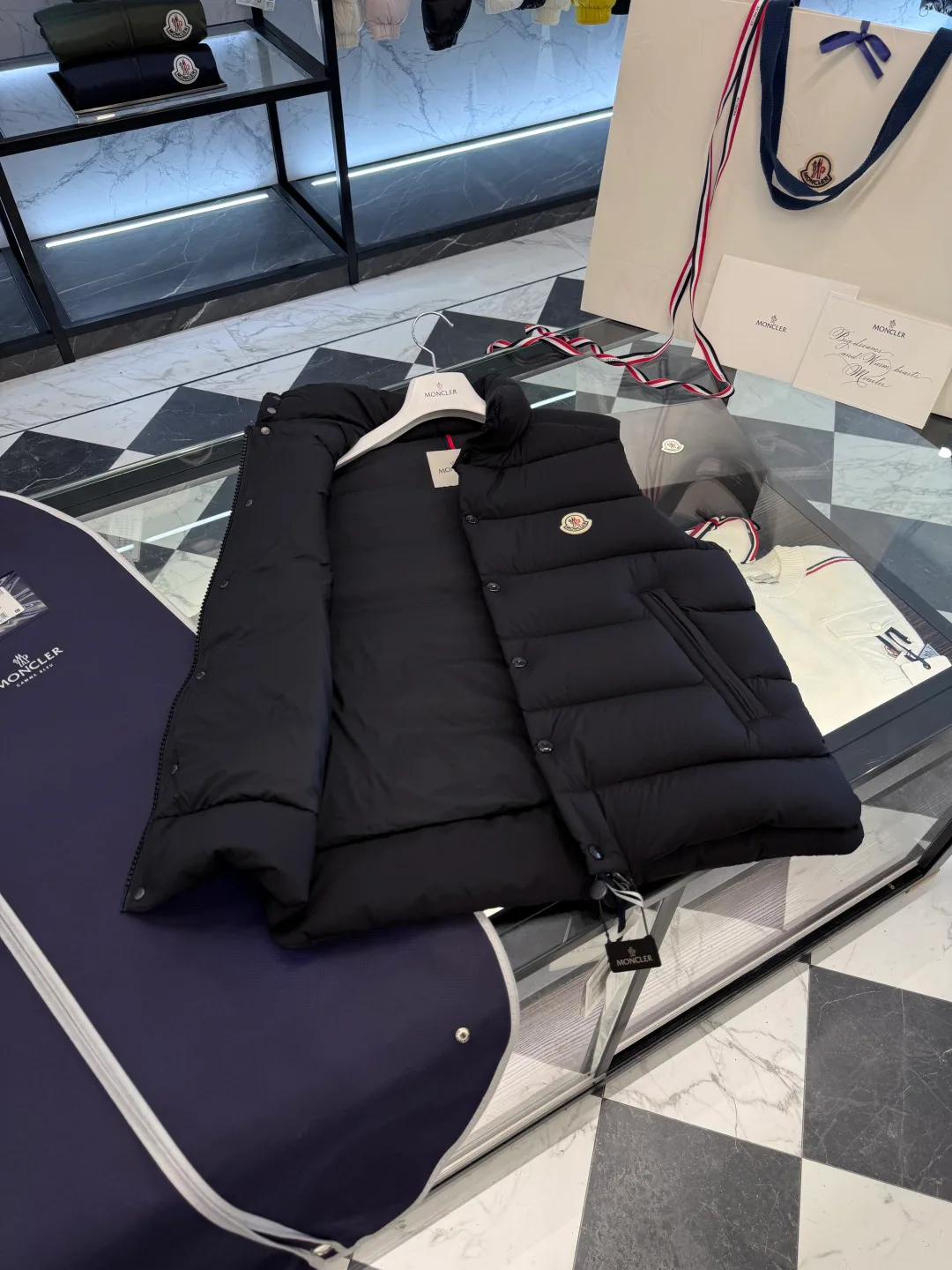 Men's Vests MONCLER 18492254