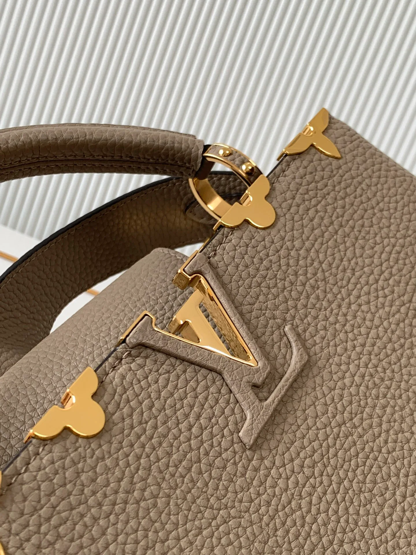 Women's Classic Handbags LOUIS VUITTON 17802976