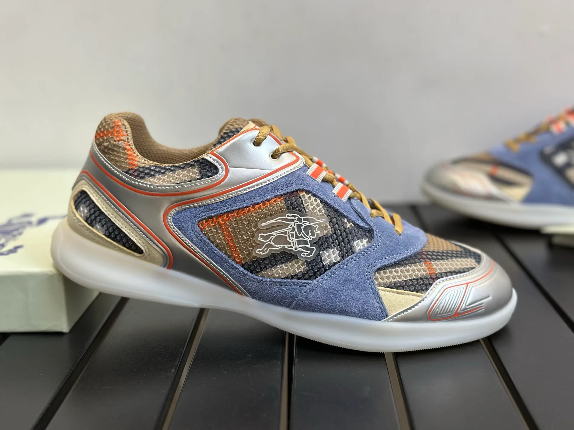 Men's Sneakers BURBERRY 17420351