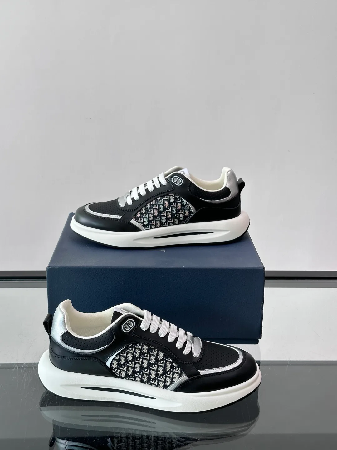 Men's Sneakers CHRISTIAN DIOR 18102338