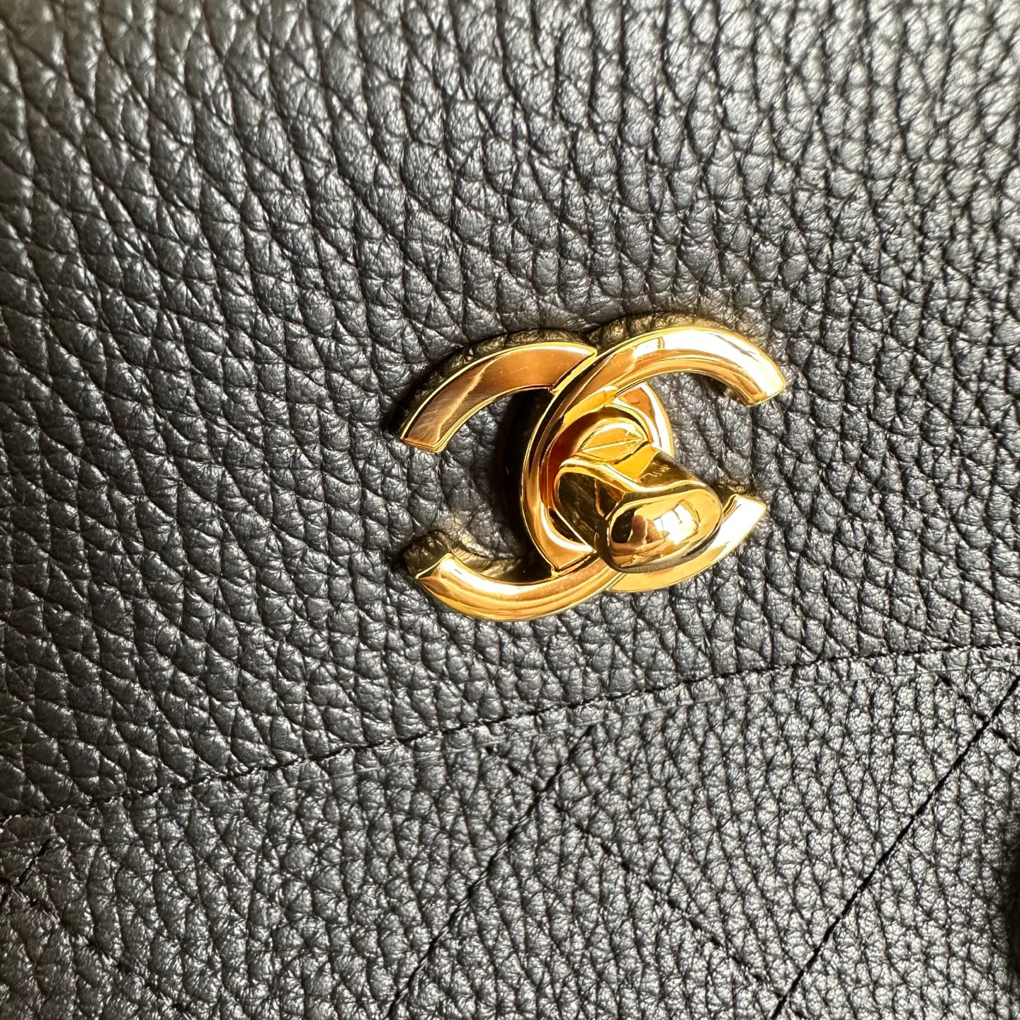 Women's Classic Handbags CHANEL 17324324