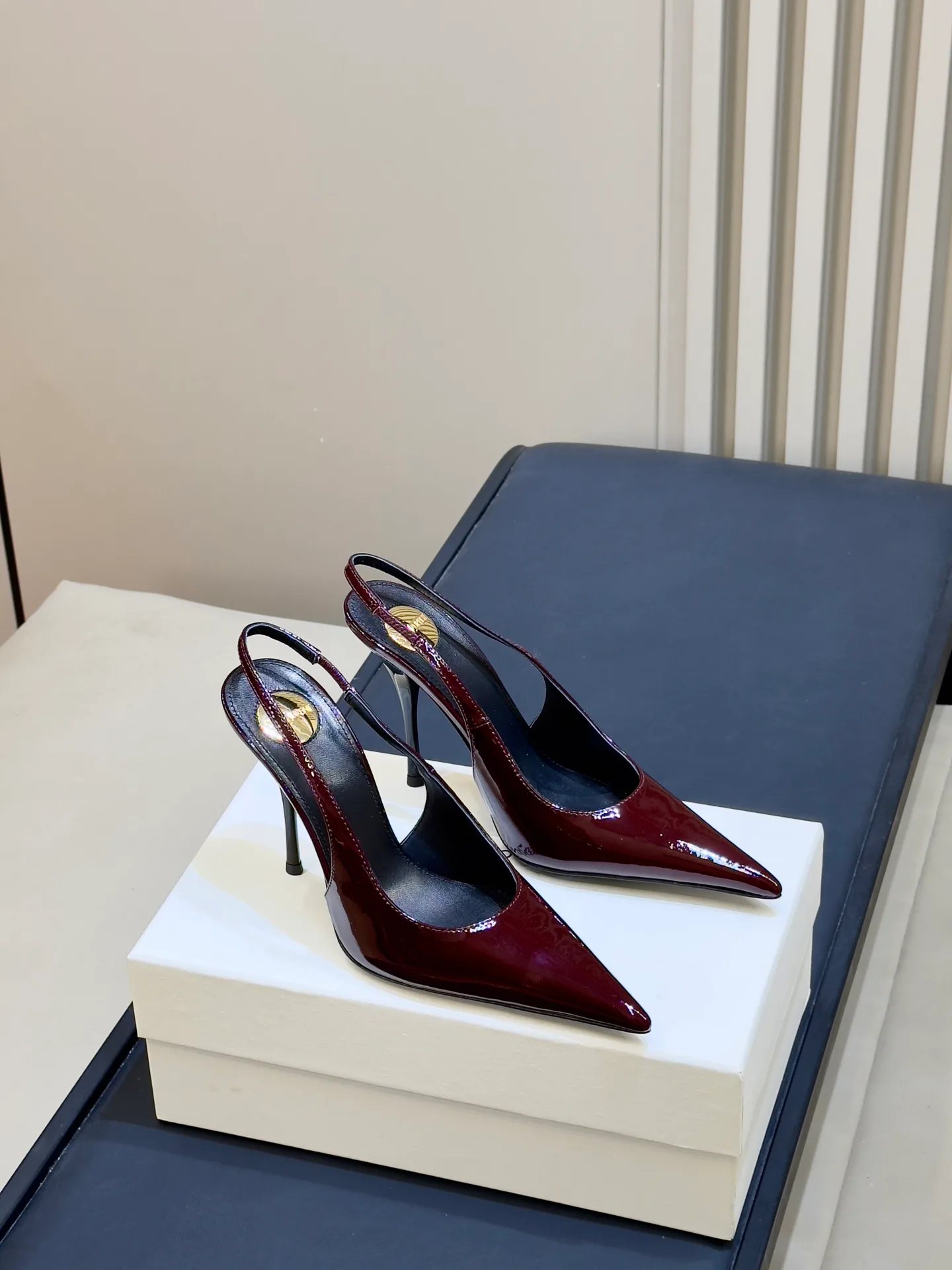 Women's Heels SAINT LAURENT 18073303
