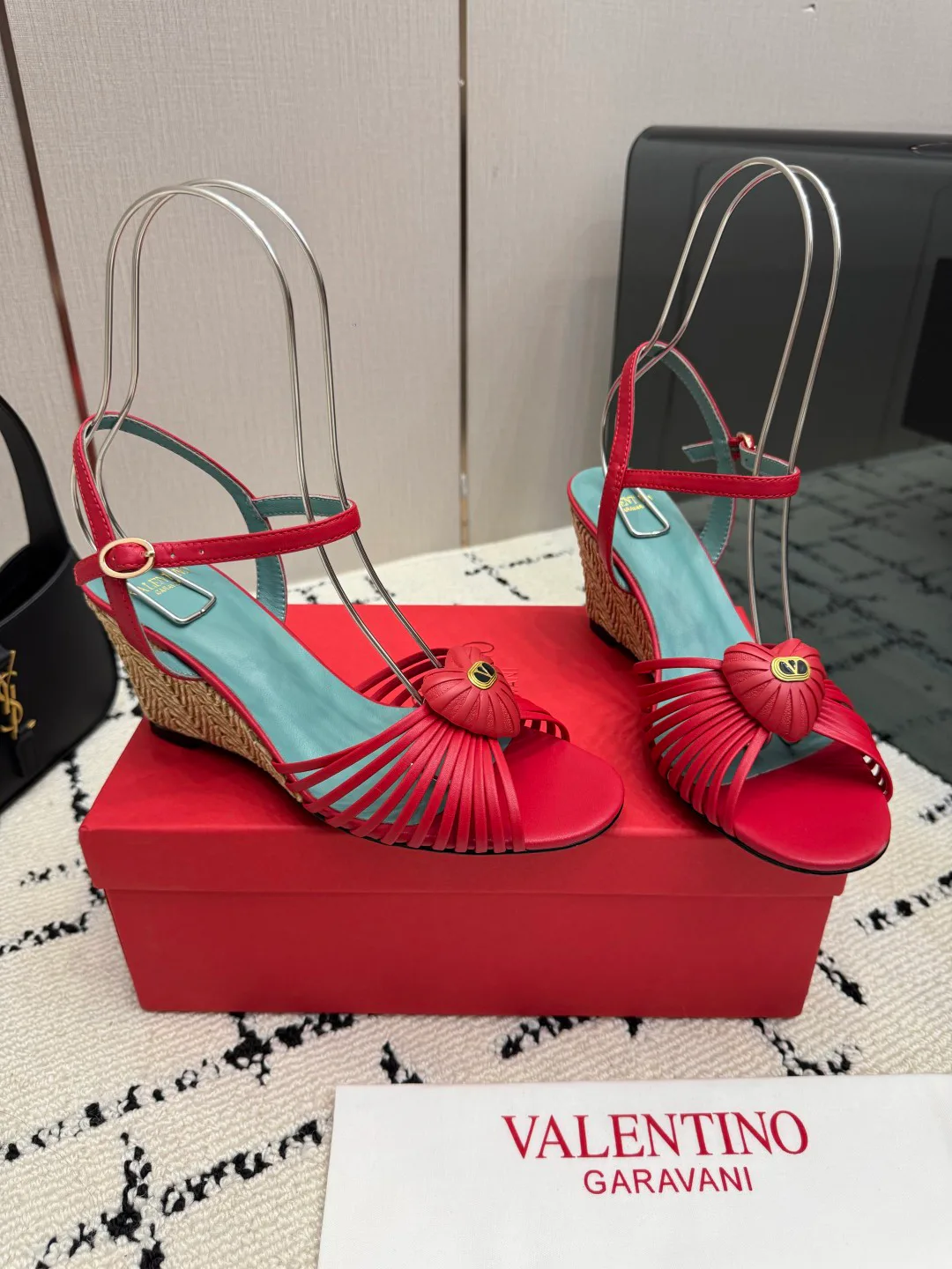Women's Open-Toe Sandals VALENTINO 18049002