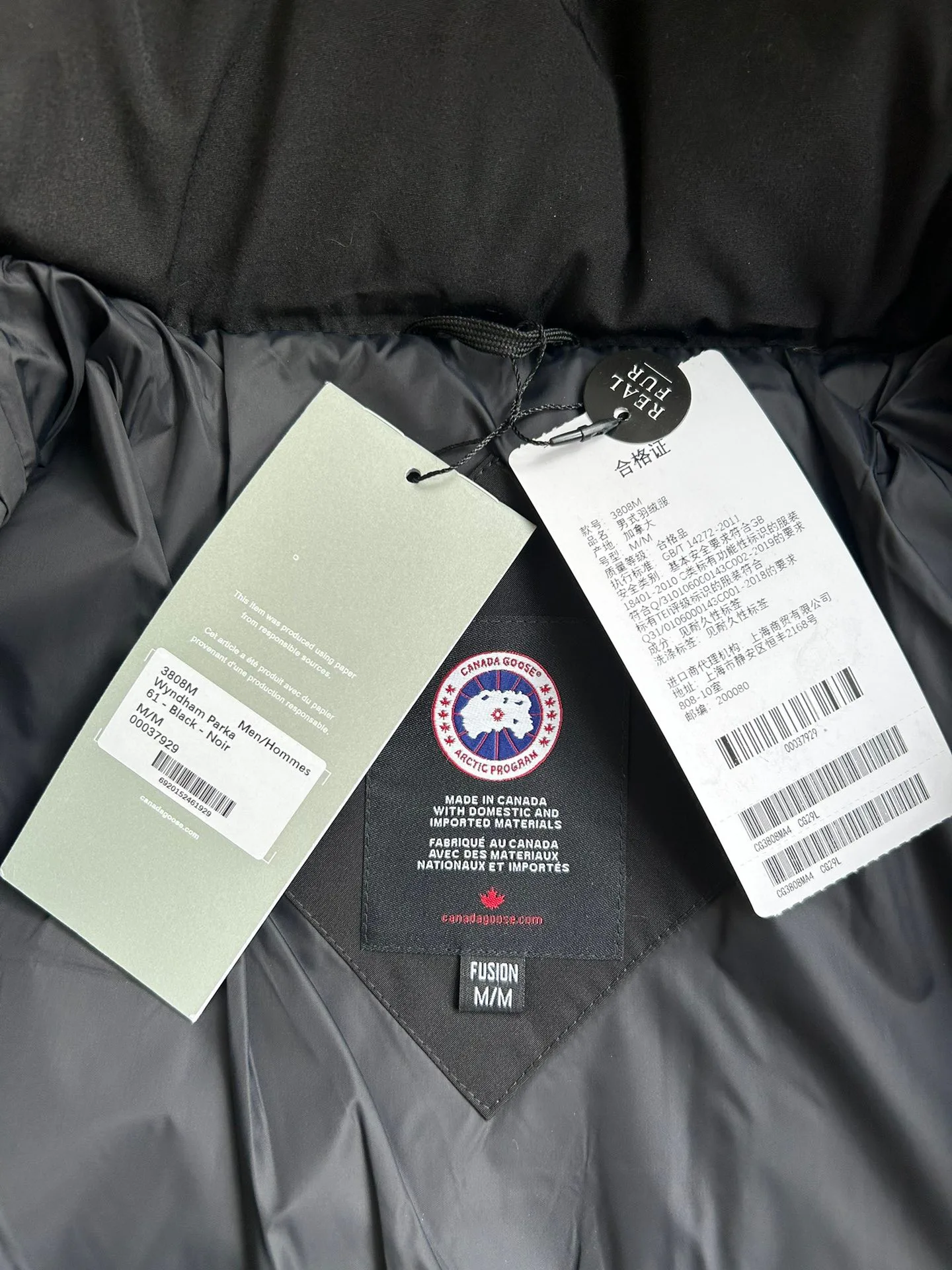Men's Jackets And Down Jackets CANADA GOOSE 18111618