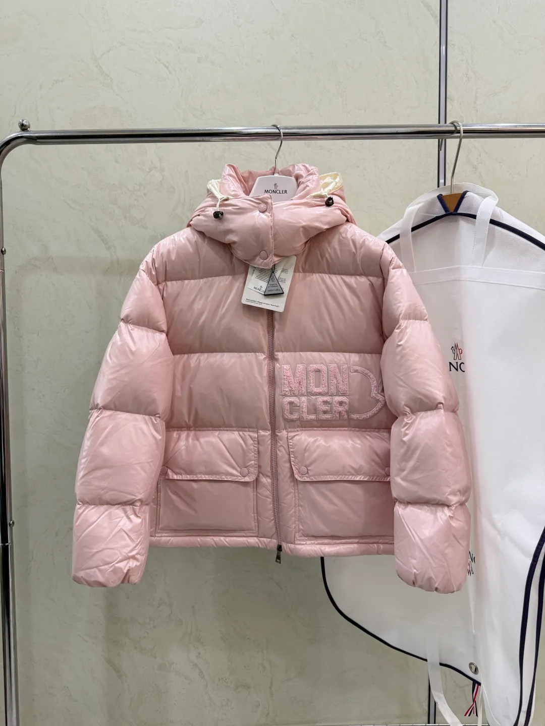Куртки И Пуховики Мужские Moncler 18683792